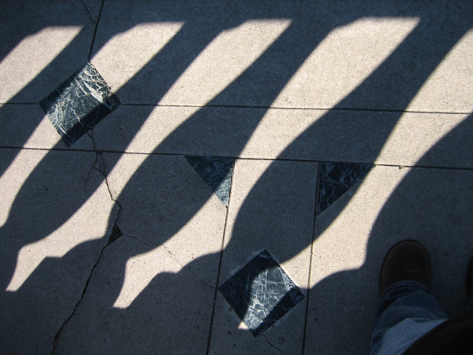 I would like this photo so much more without that stupid person's foot in the shot.  Oh wait,...