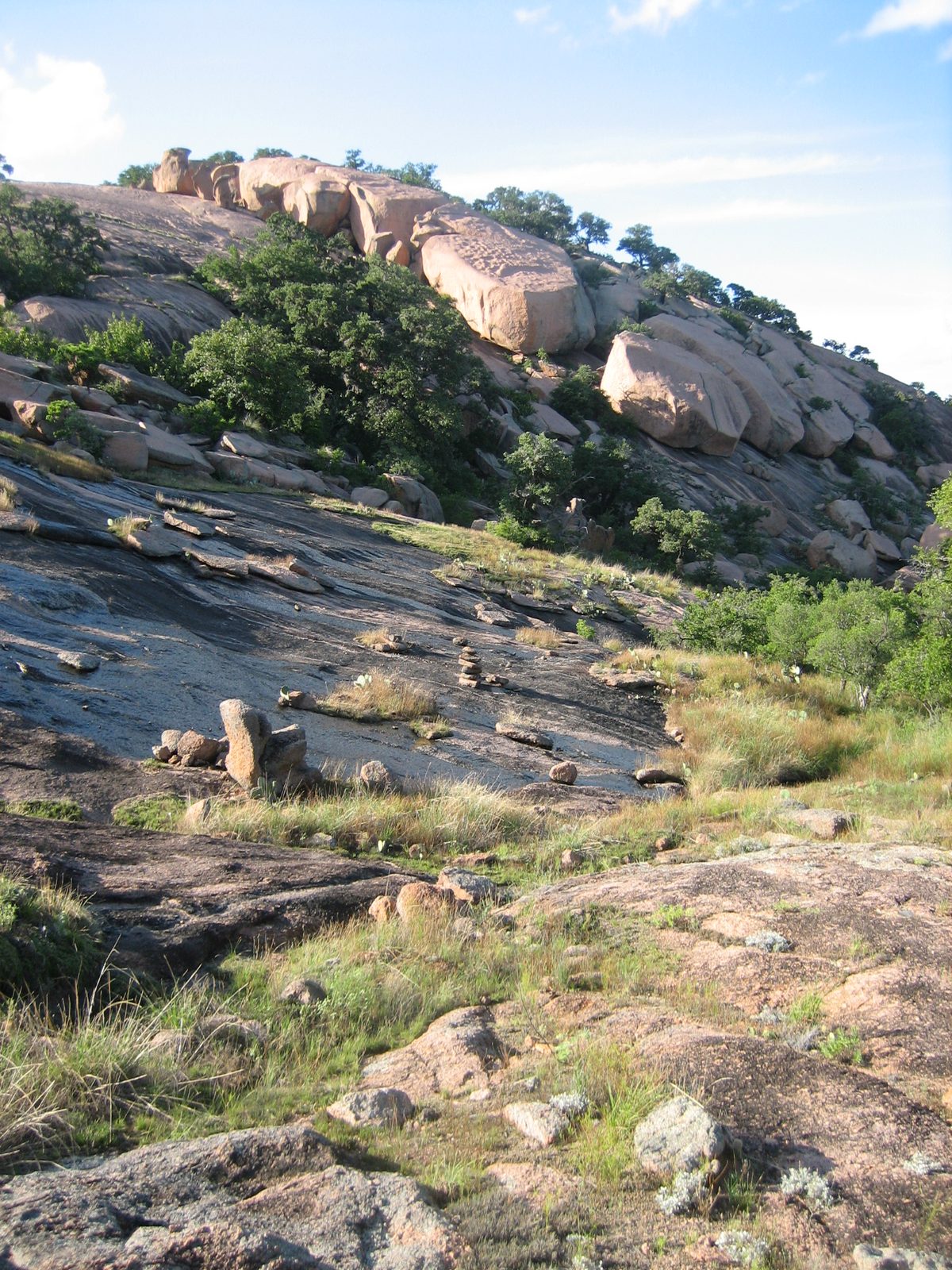 The giant boulders of E-Rock.