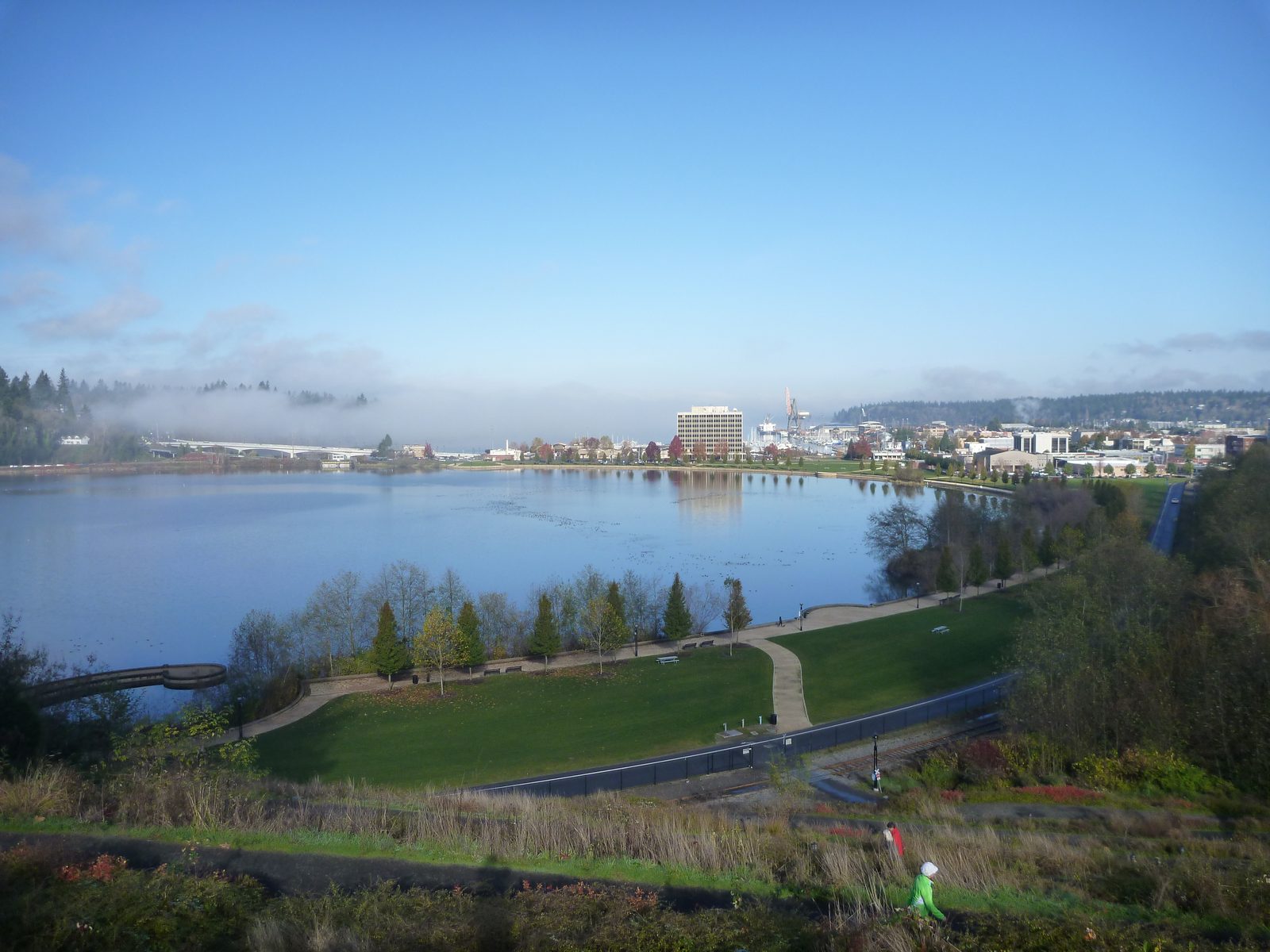 Jay trekked up the hill, and Capitol Lake can be seen more clearly (as can the 4th Ave Bridge). ...