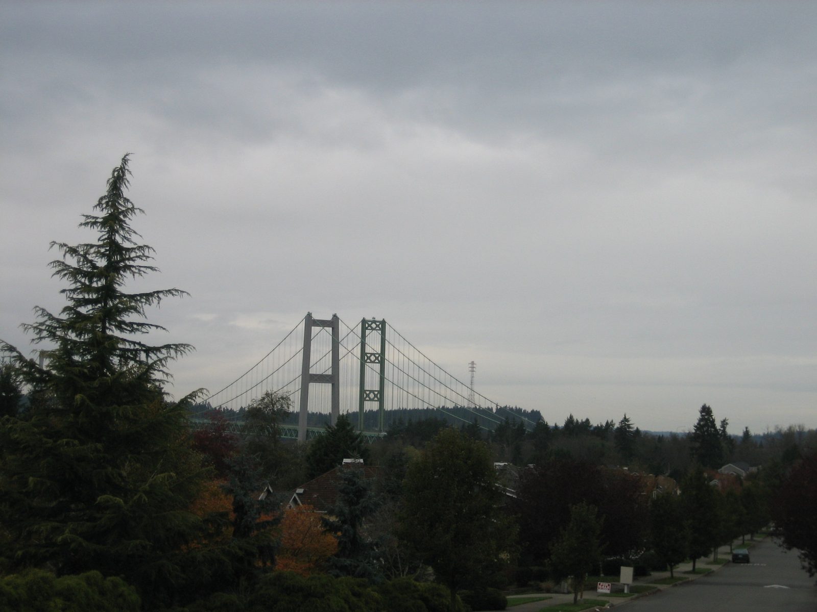 I wouldn't mind living in a neighborhood with a view like this.