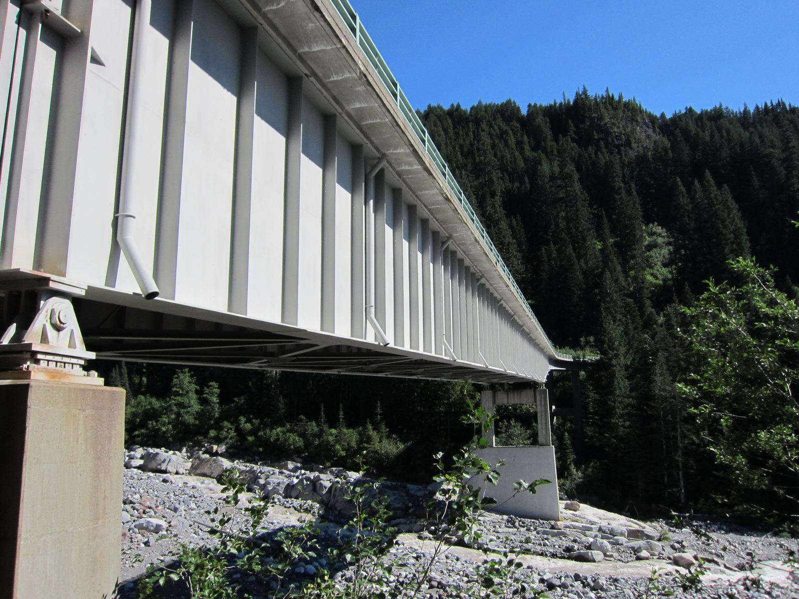 The bridge again.  From far away, this looked like a simple concrete girder bridge.  Not so. ...