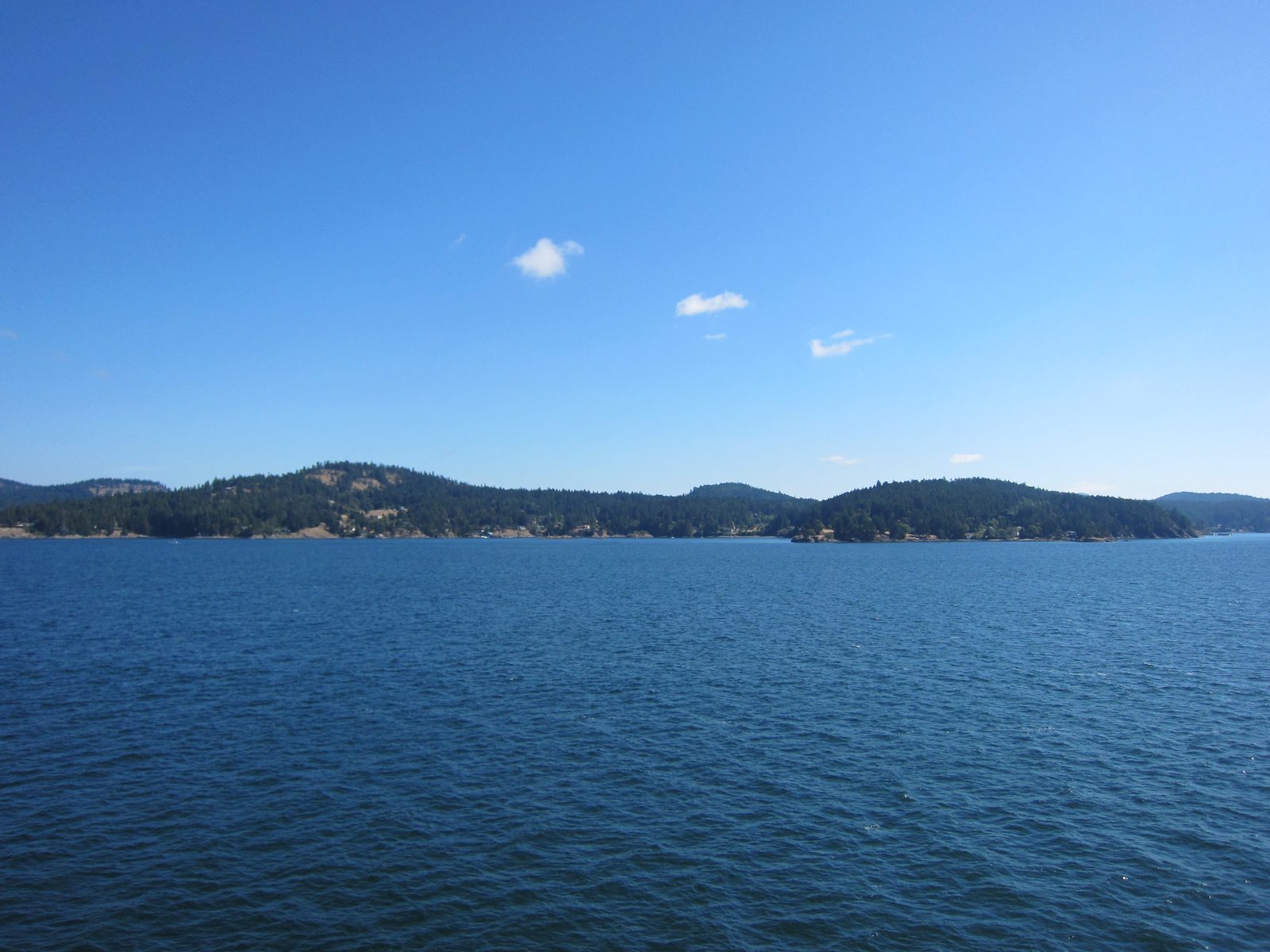 Nearing the channel between Galiano and Mayne Islands.  At least five ferry routes pass through...