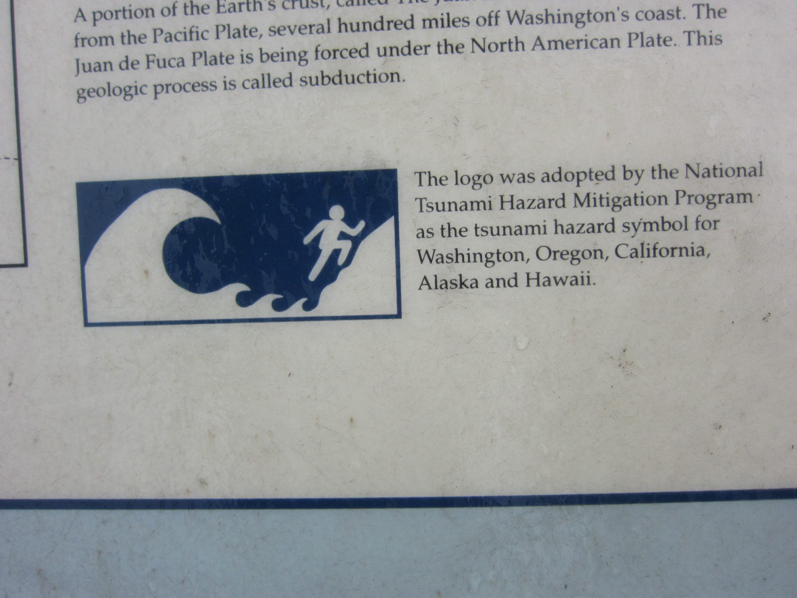 Cool tsunami warning logo.