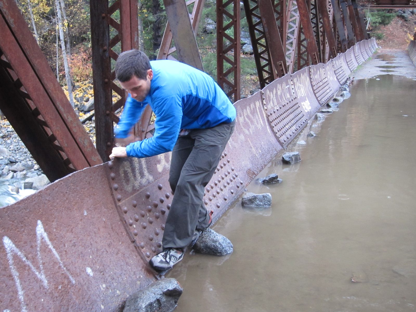 I'm not exactly sure what he did between the riveted areas.