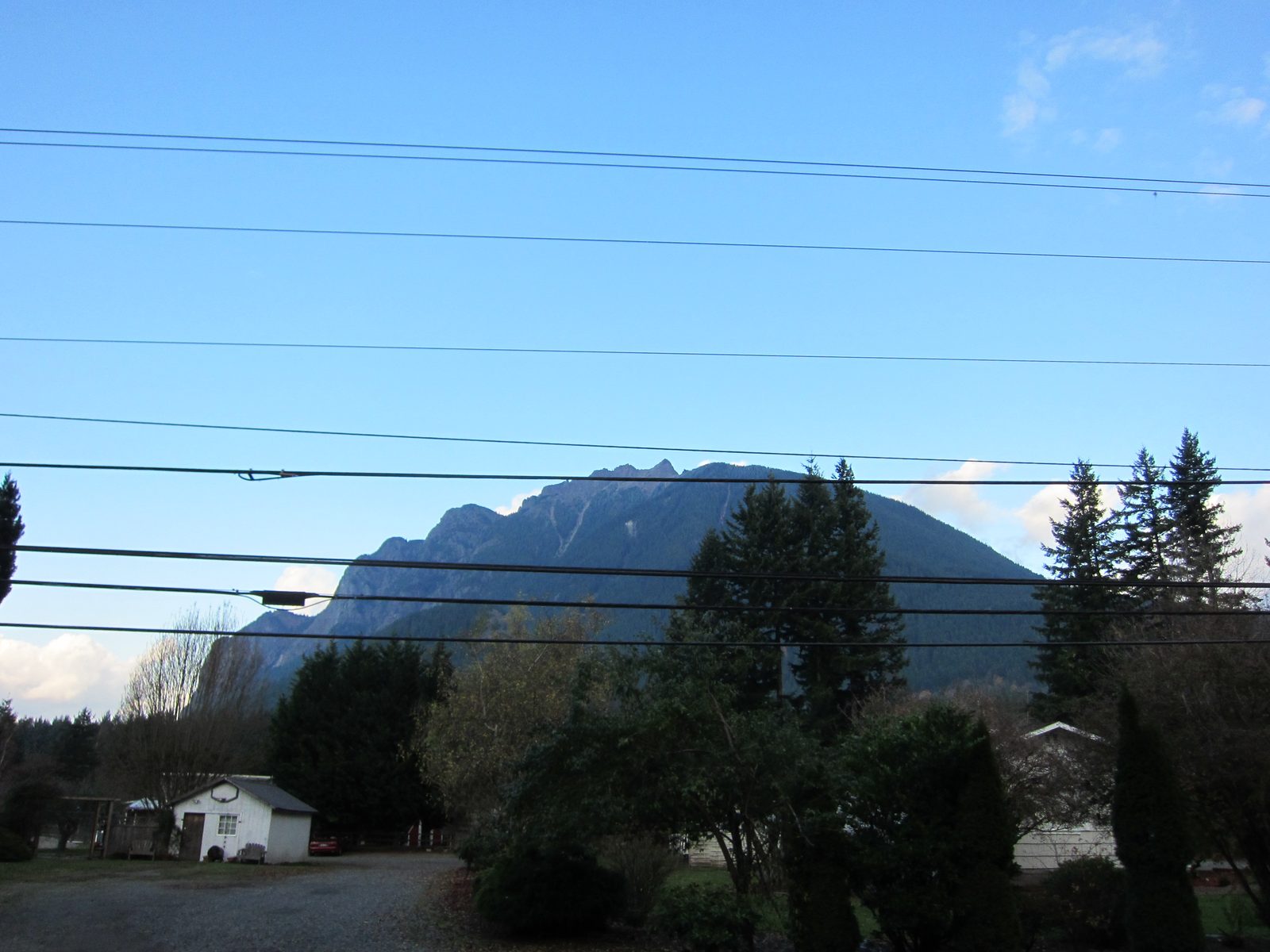 (Please excuse the power lines, this was taken while Diana drove us back from the trailhead). ...