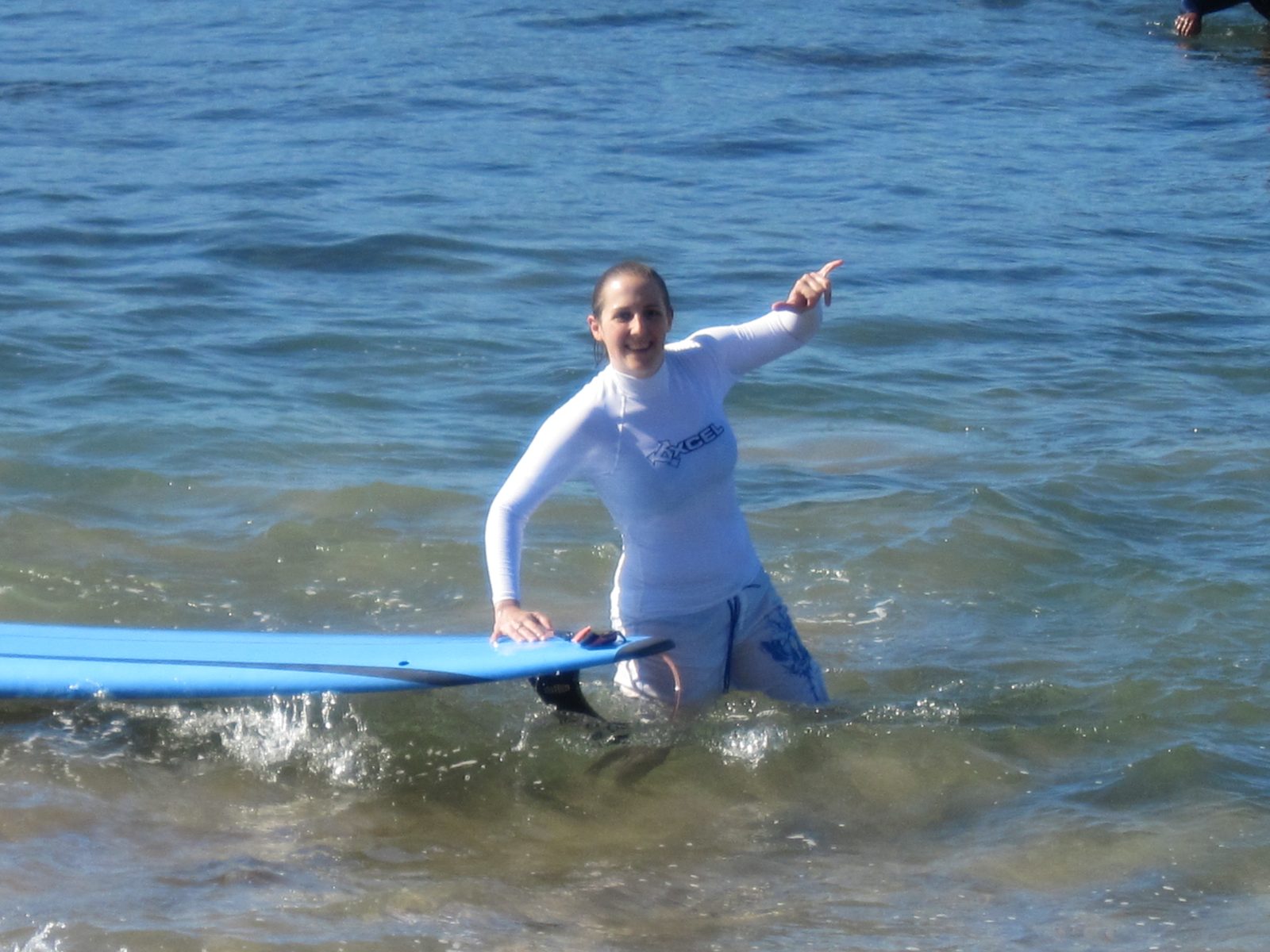 Trying (incorrectly) to do a shaka -- turns out, you need to have the back of your hand to the person.