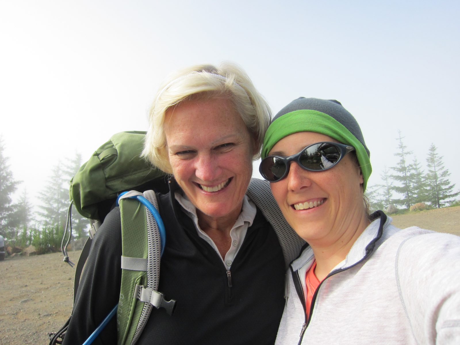 Last week, I took a day off from work and went hiking with my Star-sailor buddies Kathie...
