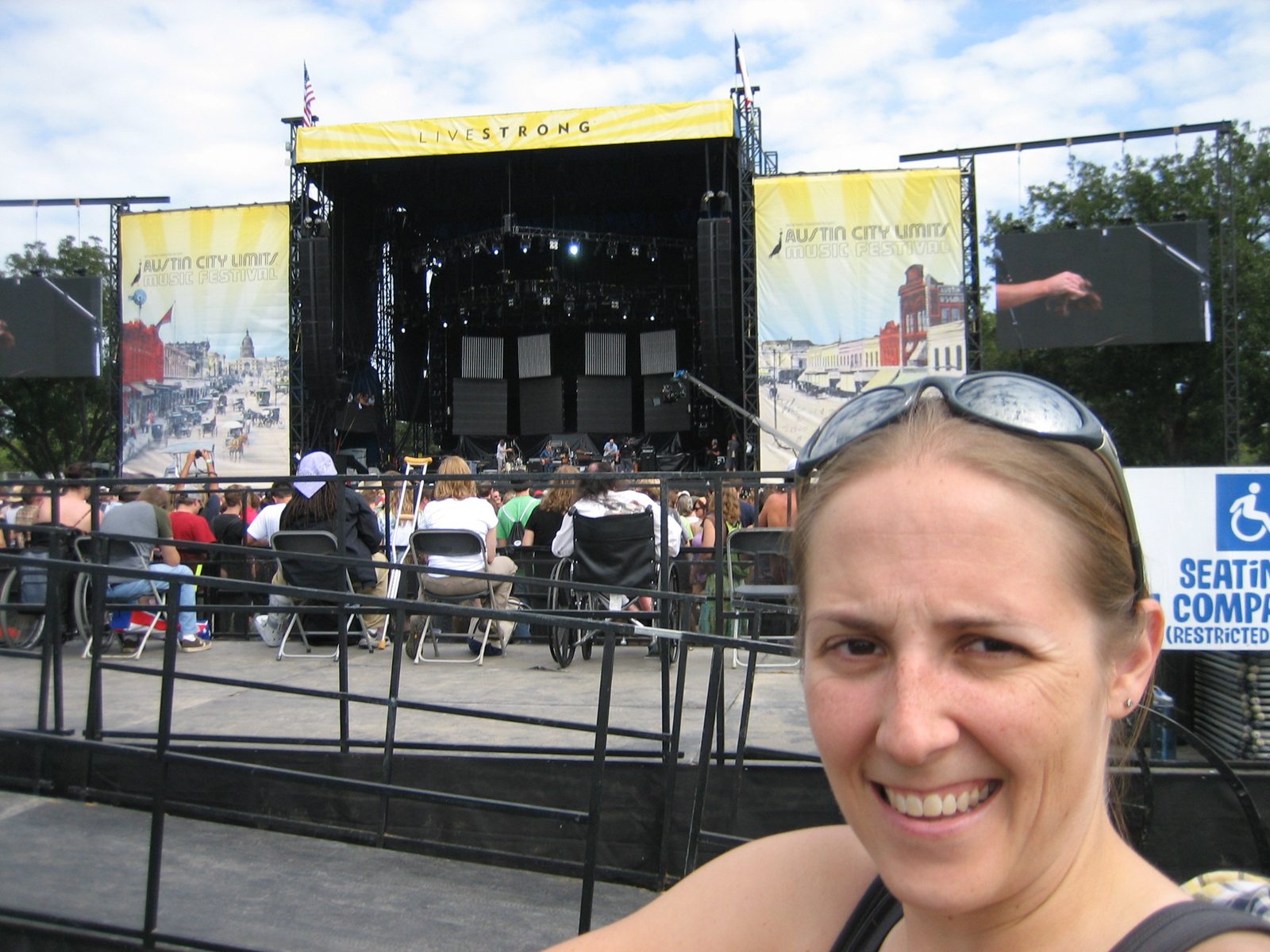 Sunny! Pain!  We stood just behind the sound stage / wheelchair-accessible area for a while. ...