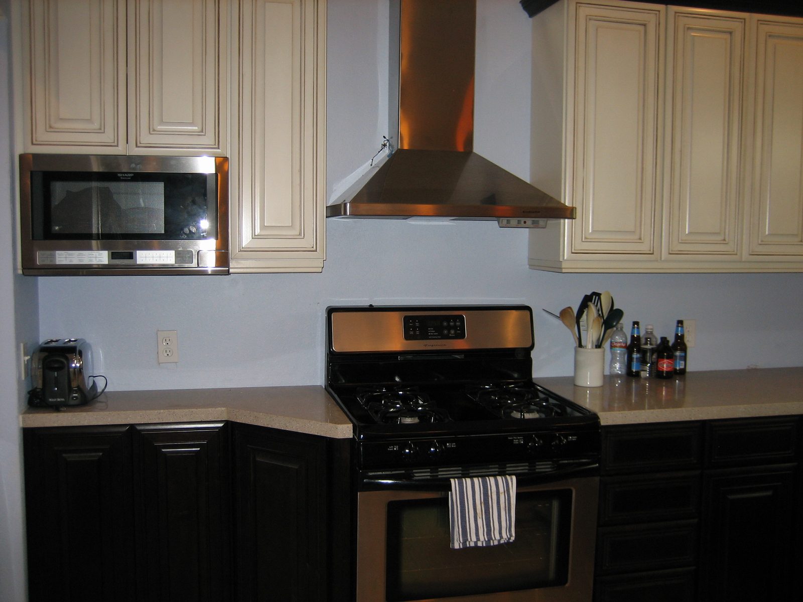 Chimney range hood