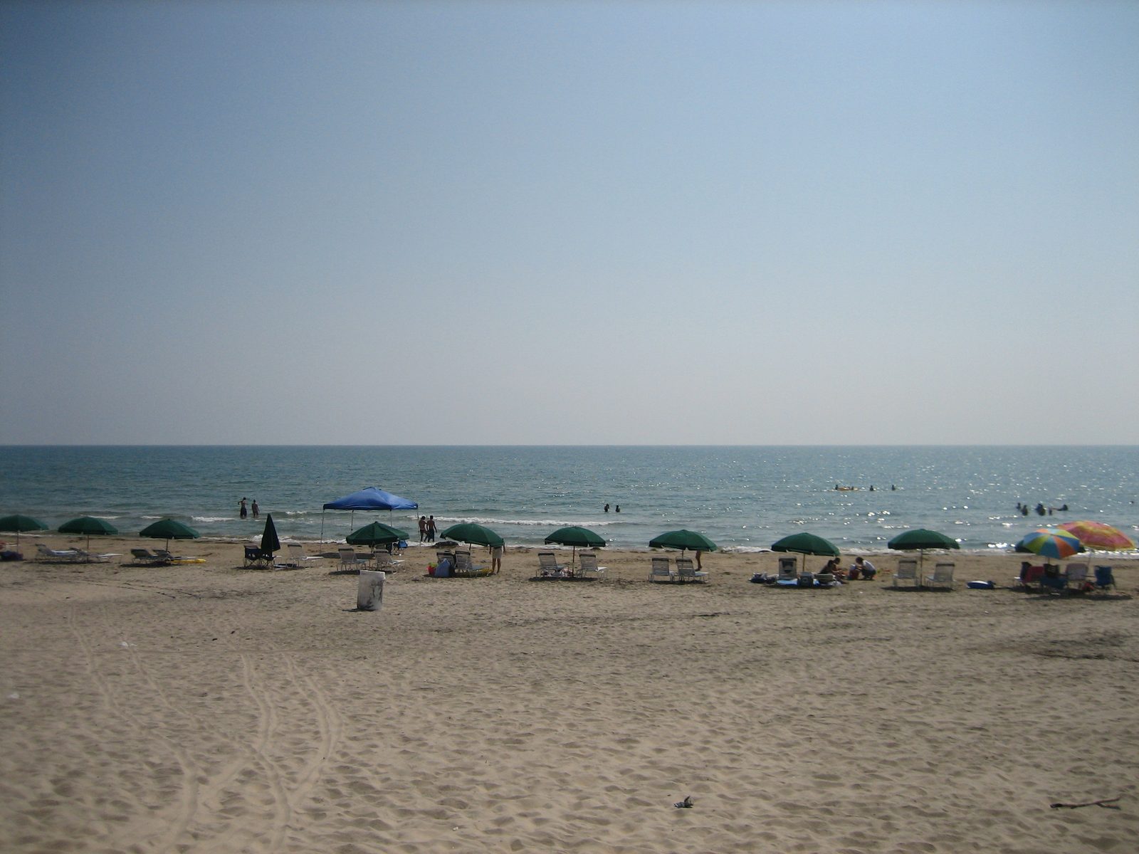 The beach at the Bahia Mar (Gulf of Mexico).