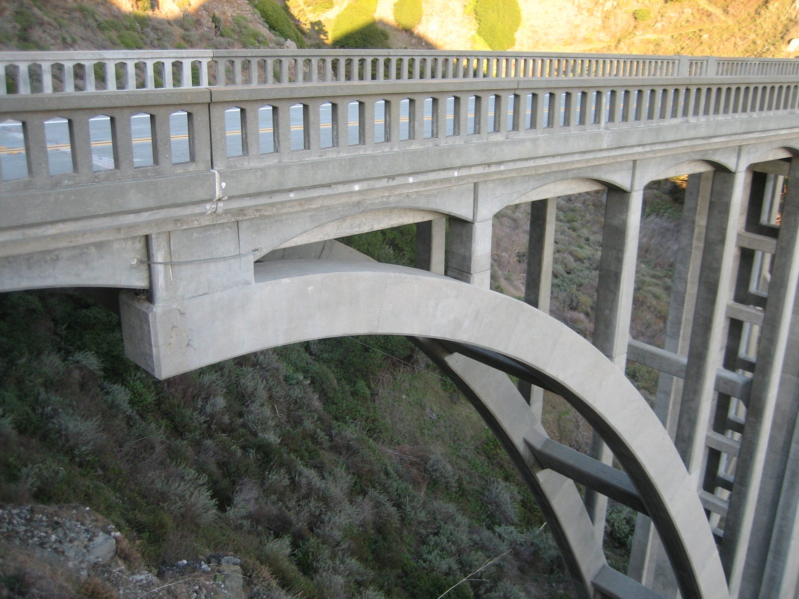 The other half-arch (on the north end) of the Big Creek Bridge.