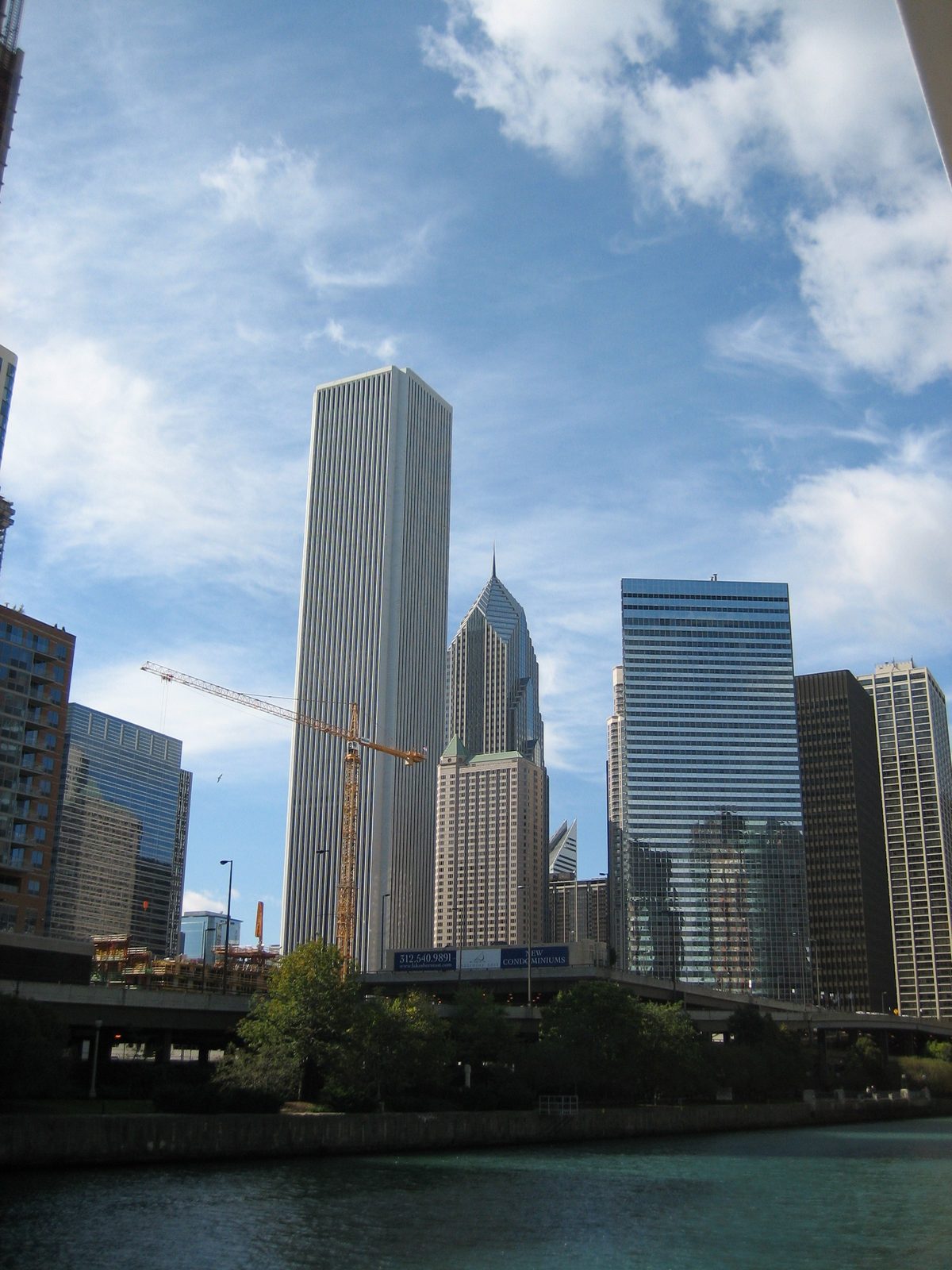 The Aon Center, the second tallest building in Chicago (at this time), at 1136ft.