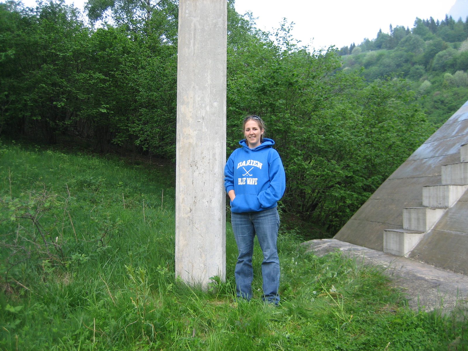 Teeny eeny weeny columns.