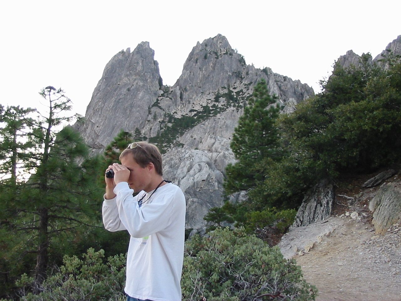 Using the binoculars to get a better view of Mt. Shasta.