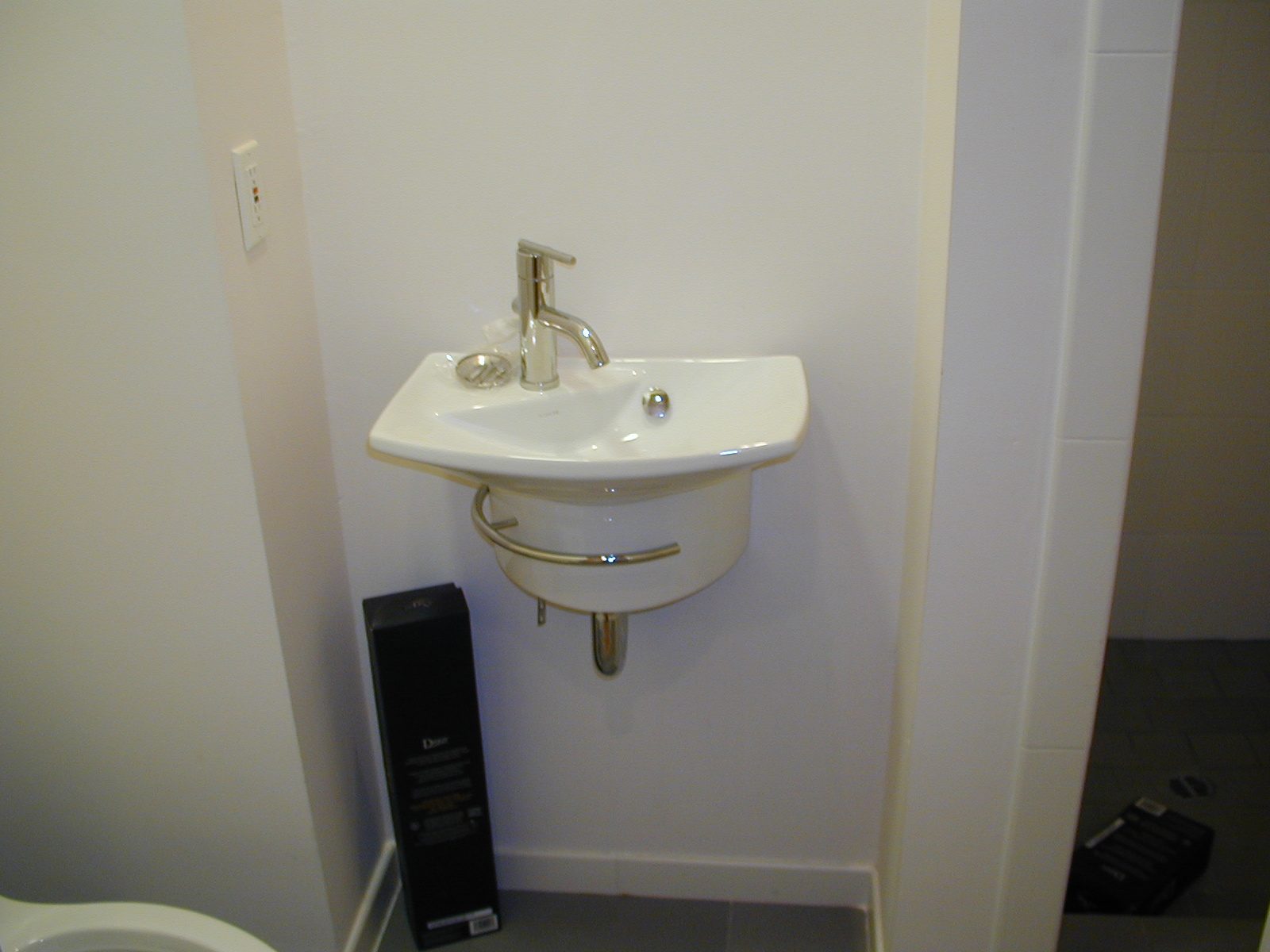 Bathroom for smaller bedroom on level 4.