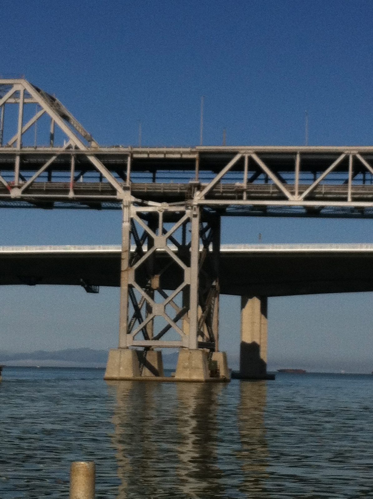 Another shot of the hydraulic piston on the south side of the repaired span.