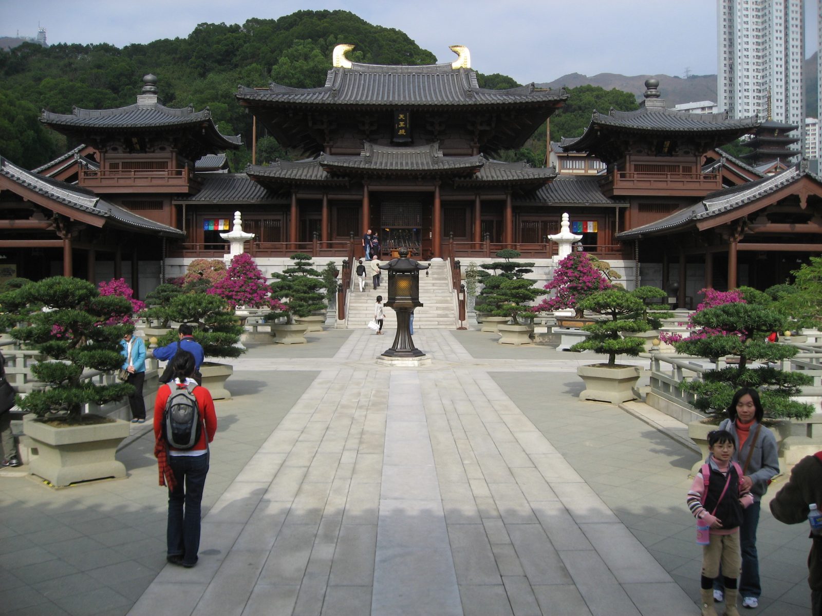 Chi Lun nunnery with lily ponds and gardens.