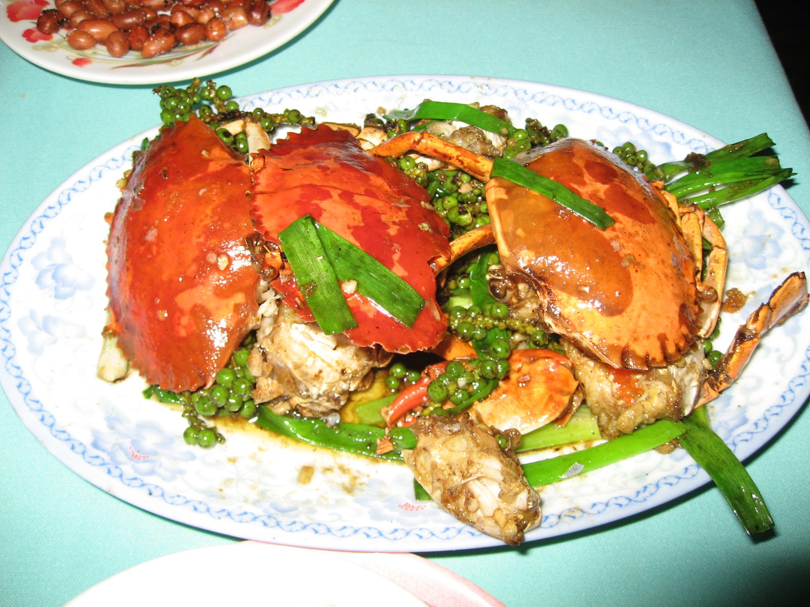 3 softshell crabs with world-famous Kampot green peppercorns.  Cost: an outrageous US $3.  They...