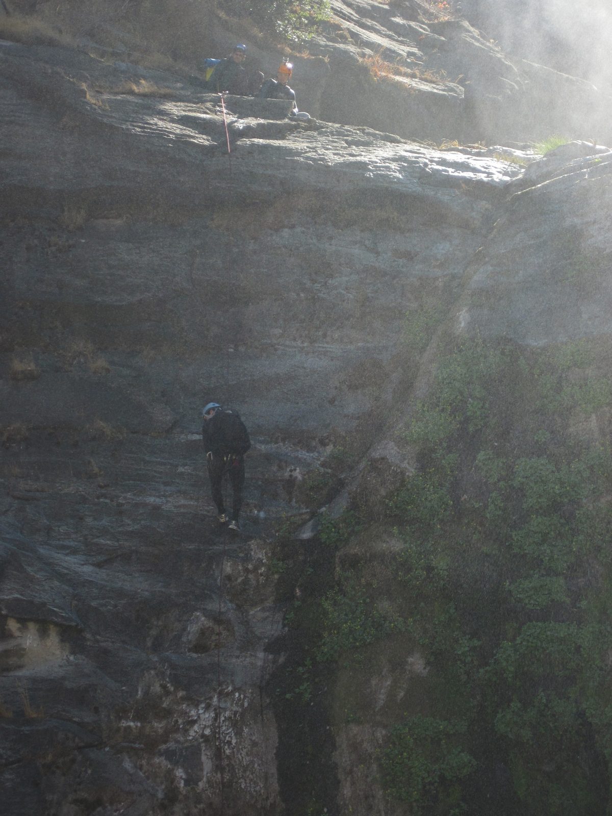 Vinnie on rappel.