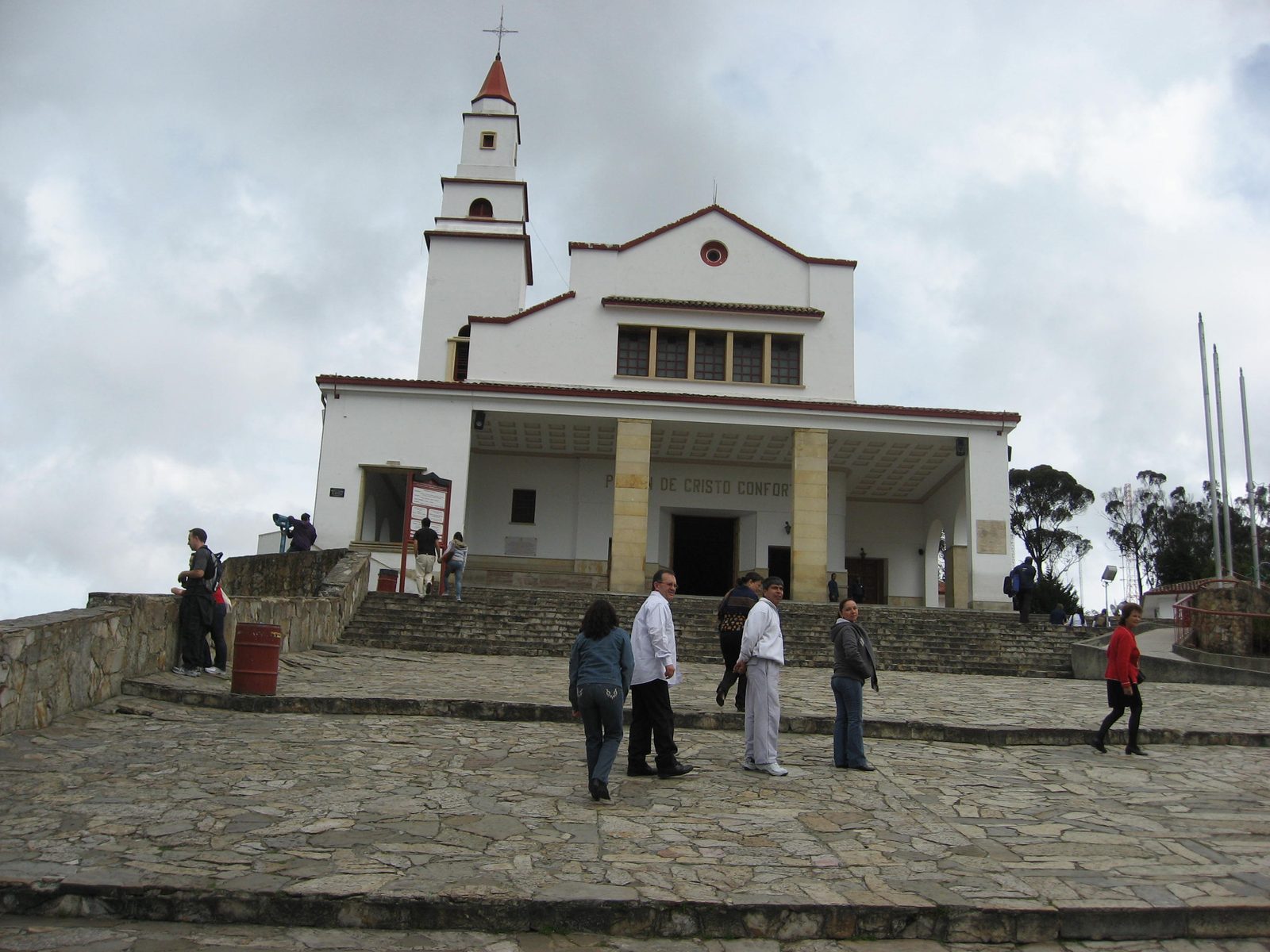 From the top of the gondola, it was just a short walk to the church, and I arrived just as 10am...
