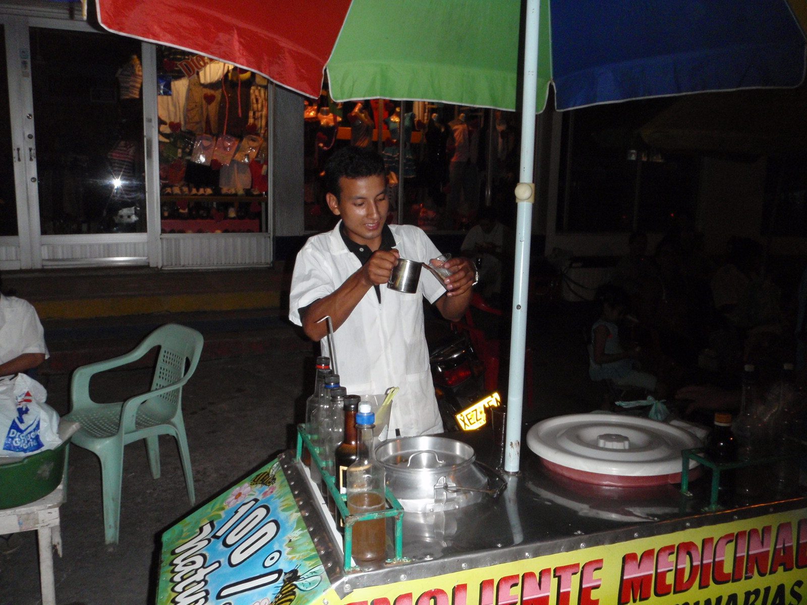 Obtaining highly viscous drinks from a street vendor in Leticia. 