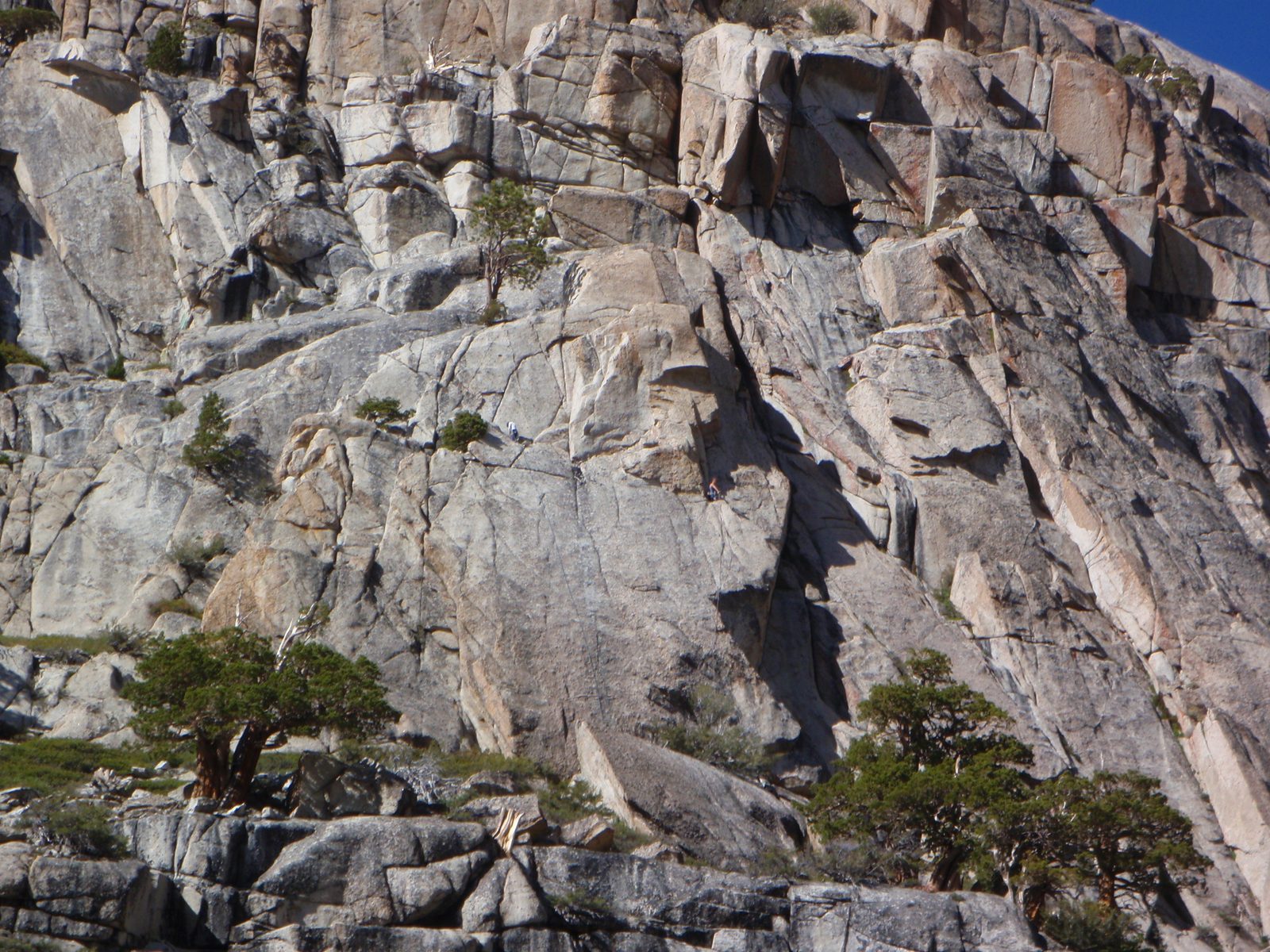 Zoomed out version of the above. Can you spot the climbers?