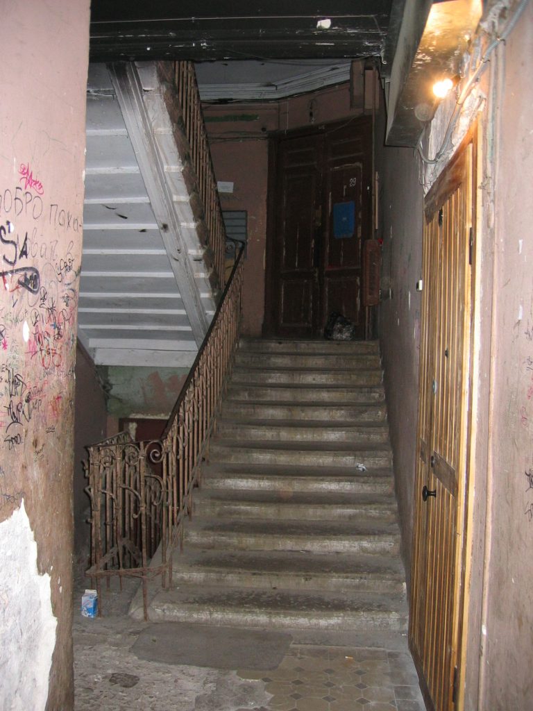 Alison's entry way.  You might have needed to spiffy this place up just a bit to use in the next...