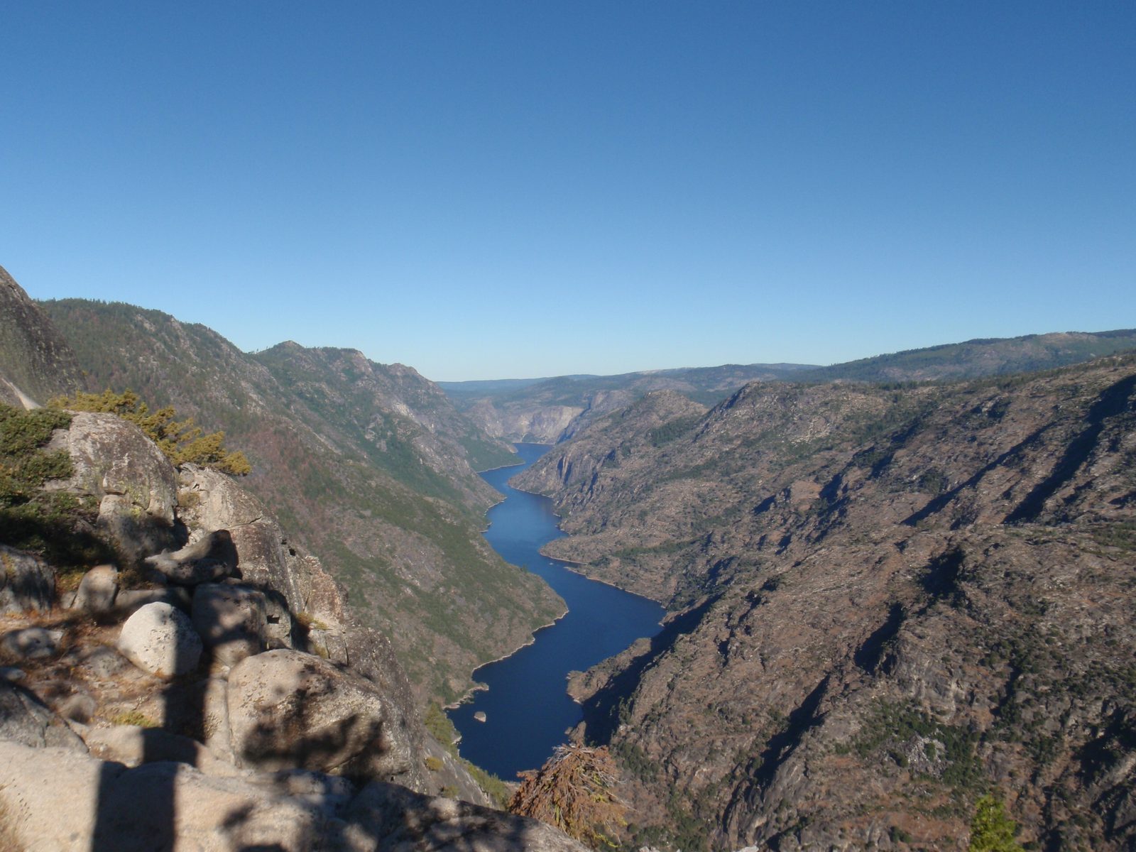 Hetch Hetchy now fully bathed in sunlight.