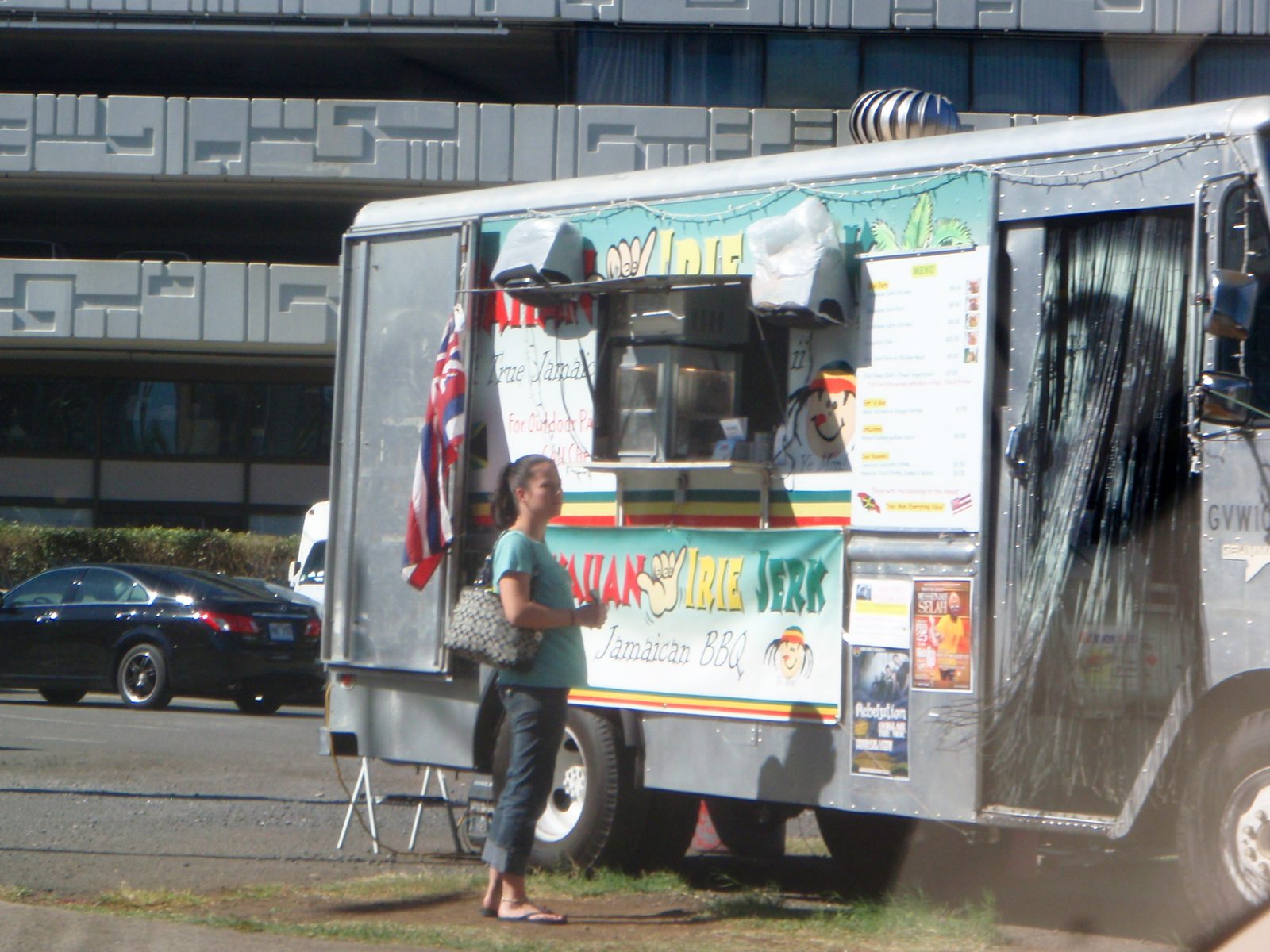 Later that afternoon, I decided to go to the gym while Lydia studied.  I passed this roach coach...