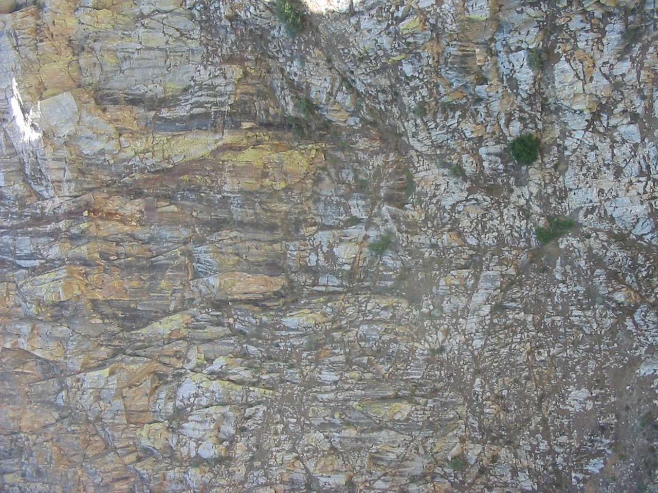 I thought this might make a neat desktop background.  Just interesting rock lining King's Canyon.