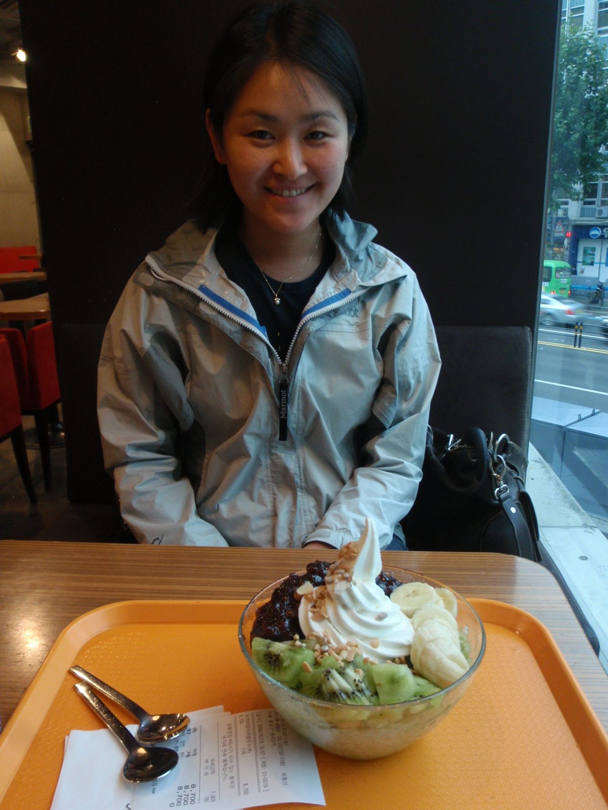 This is what 7 USD of froyo looks like.  It was actually mostly crushed ice and is a Korean...