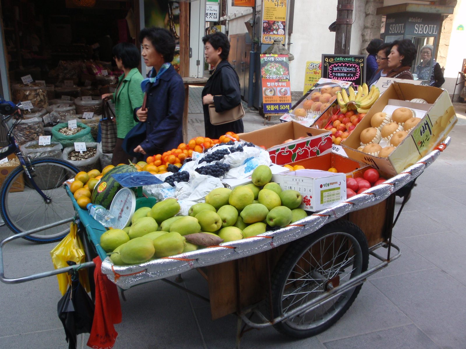 In Korea, the supermarket comes to you.  In Insadong, Seoul.