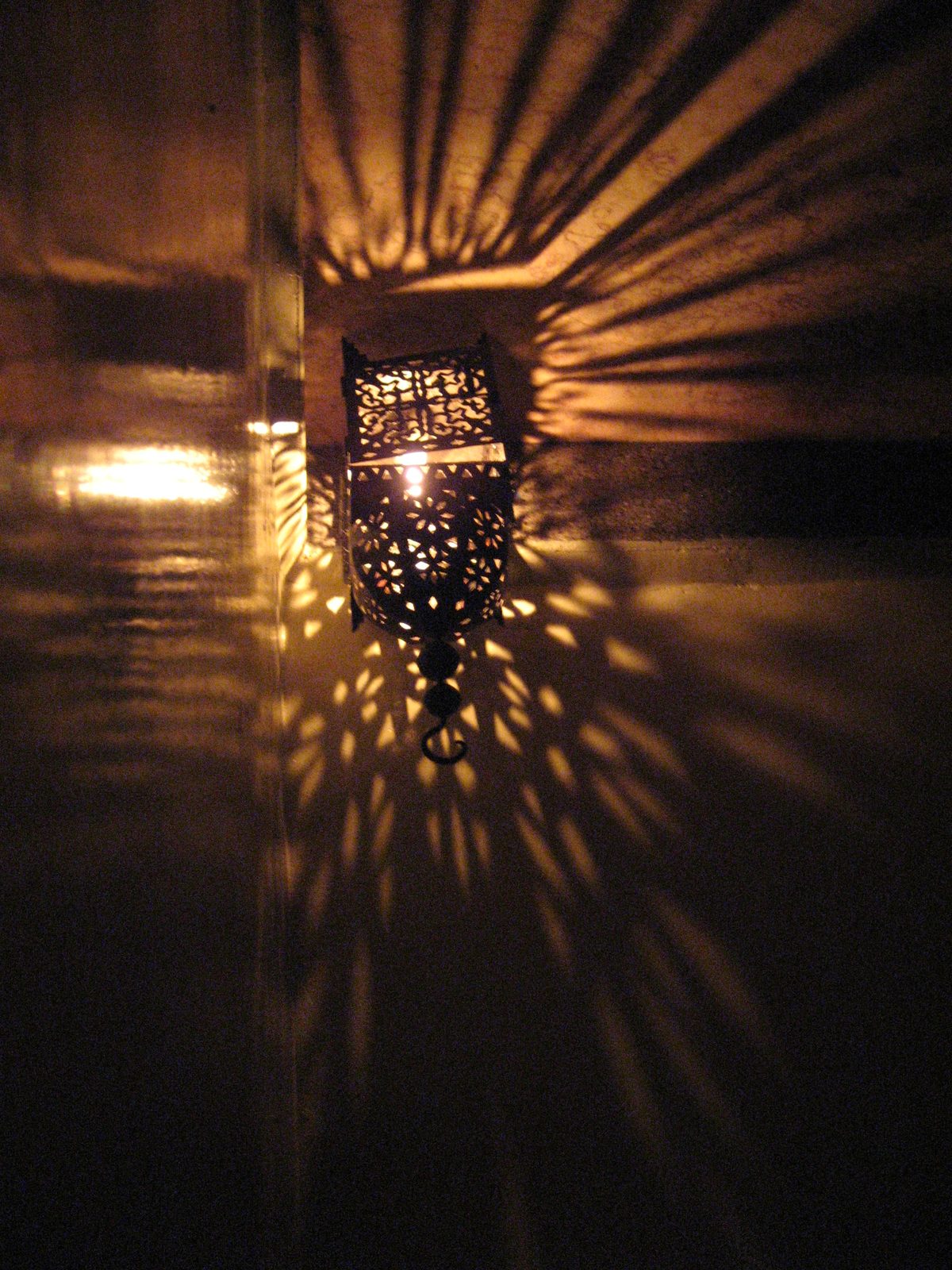 Lamp in the Riad Omar.