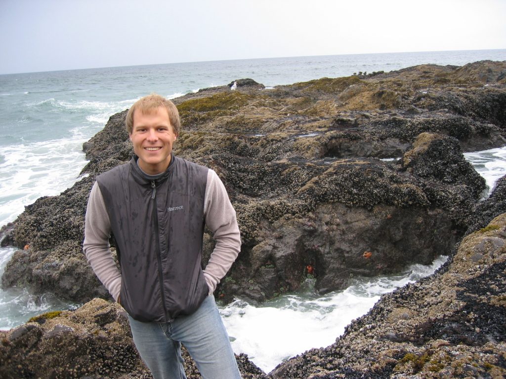 John at Devil's Churn.  California mussels (in great number) visible in the background.