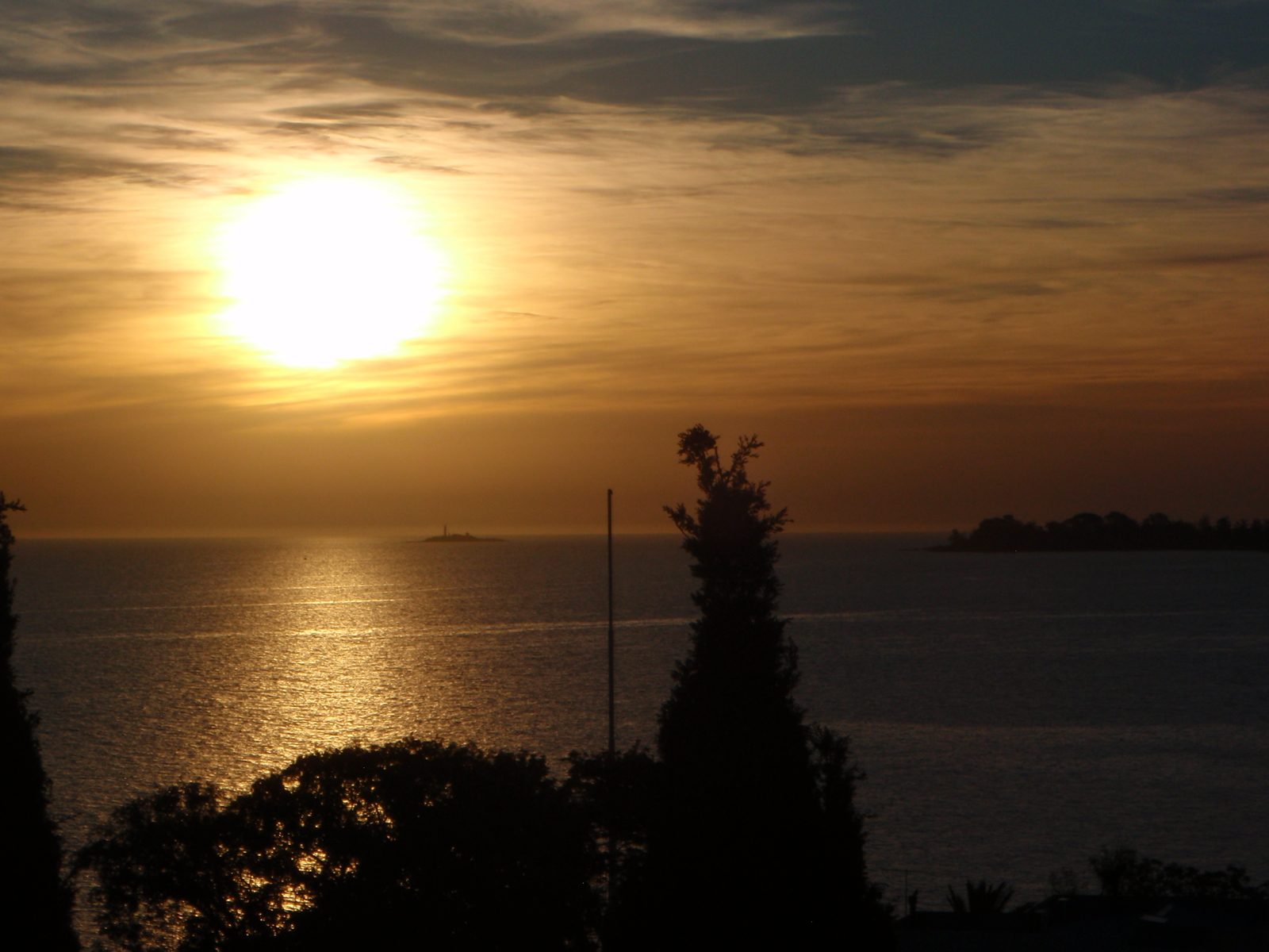 More sunset pictures.