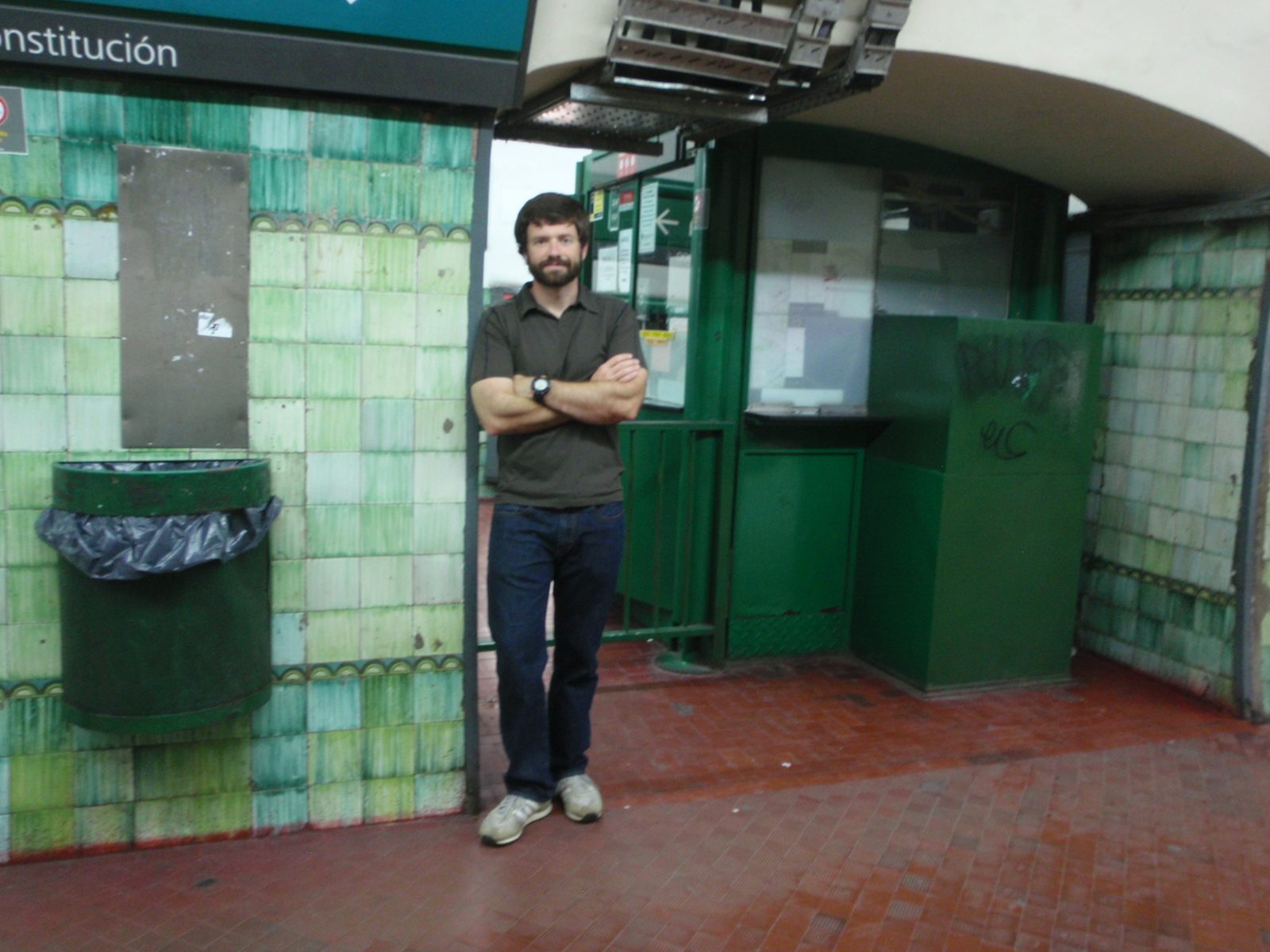 Jay, hanging out in the Buenos Aires subway, one of the oldest in the world.