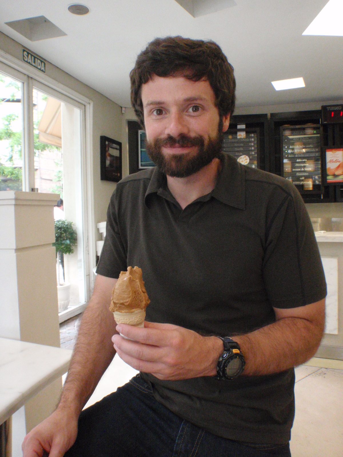 Yay for creamy sugary treats made from dulce.