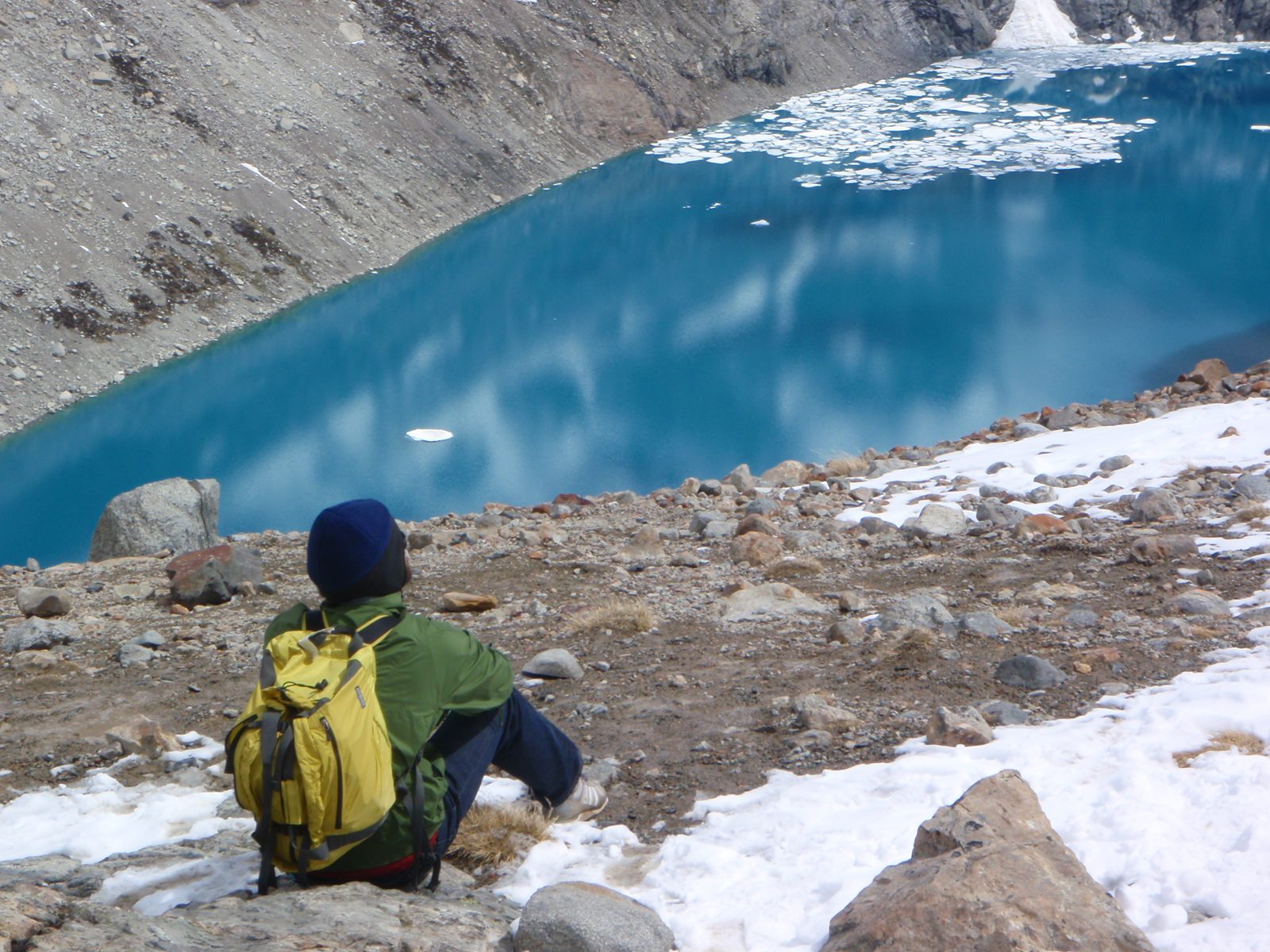 Jay continuing to watch Patagonivision.