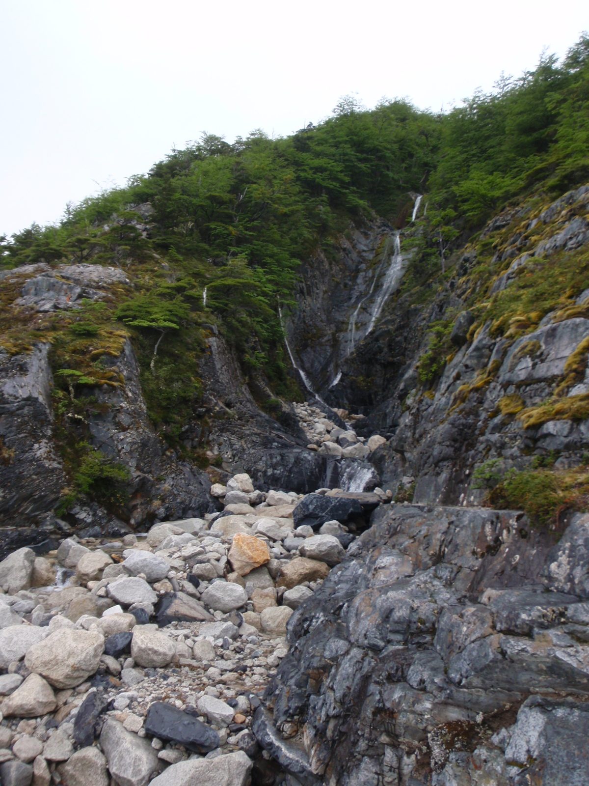 A pretty waterfall as we hike northwest up the Valle Del Frances.