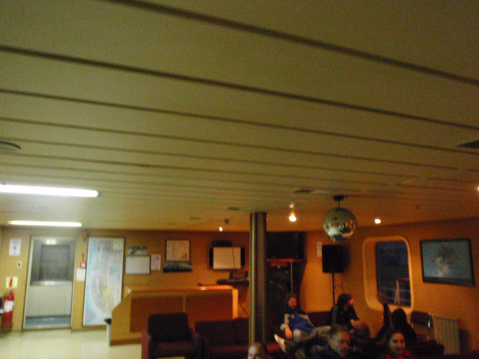 Pub / lounge.