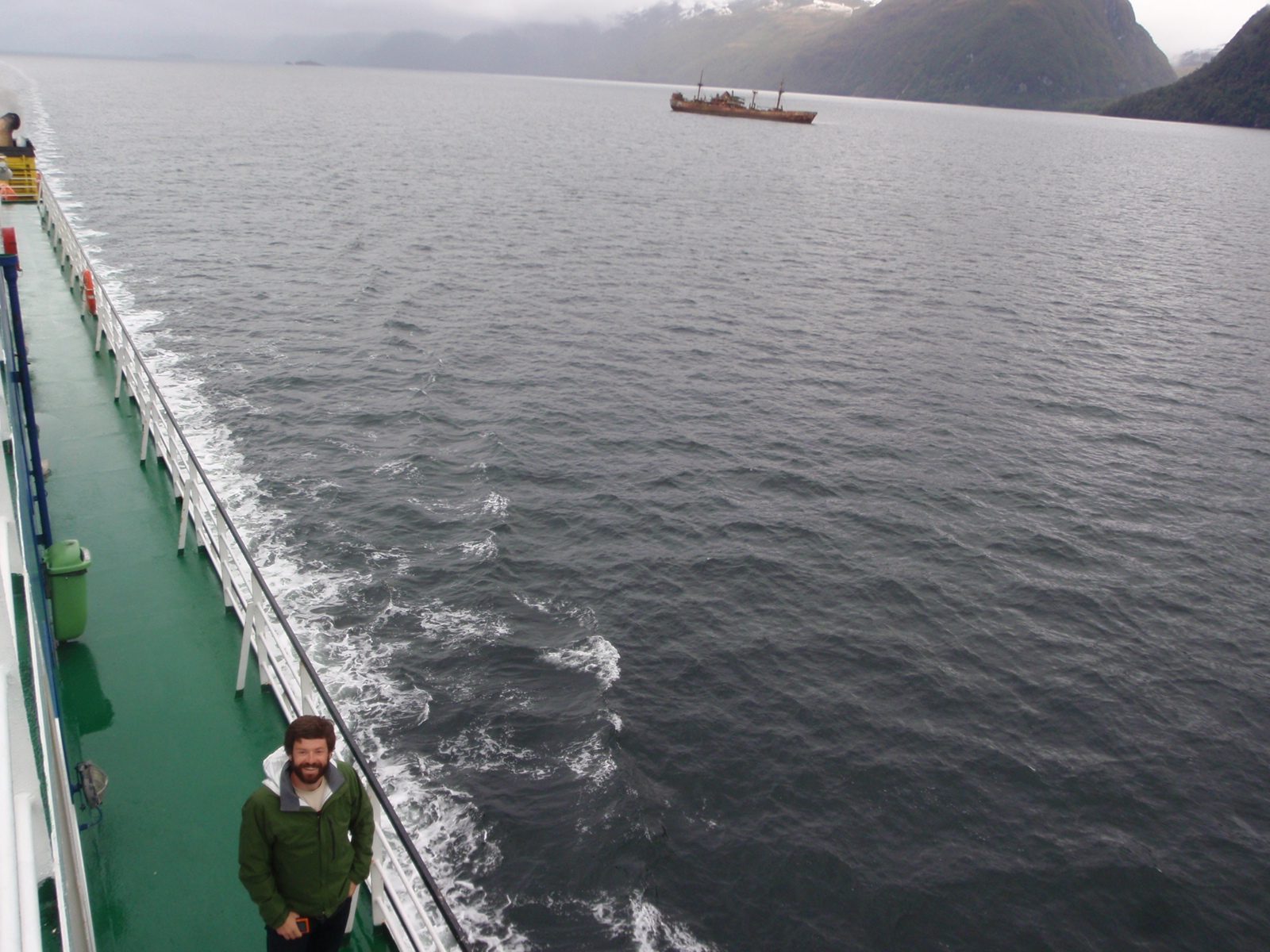 Jay and the ghost ship Capitan Leonidas.