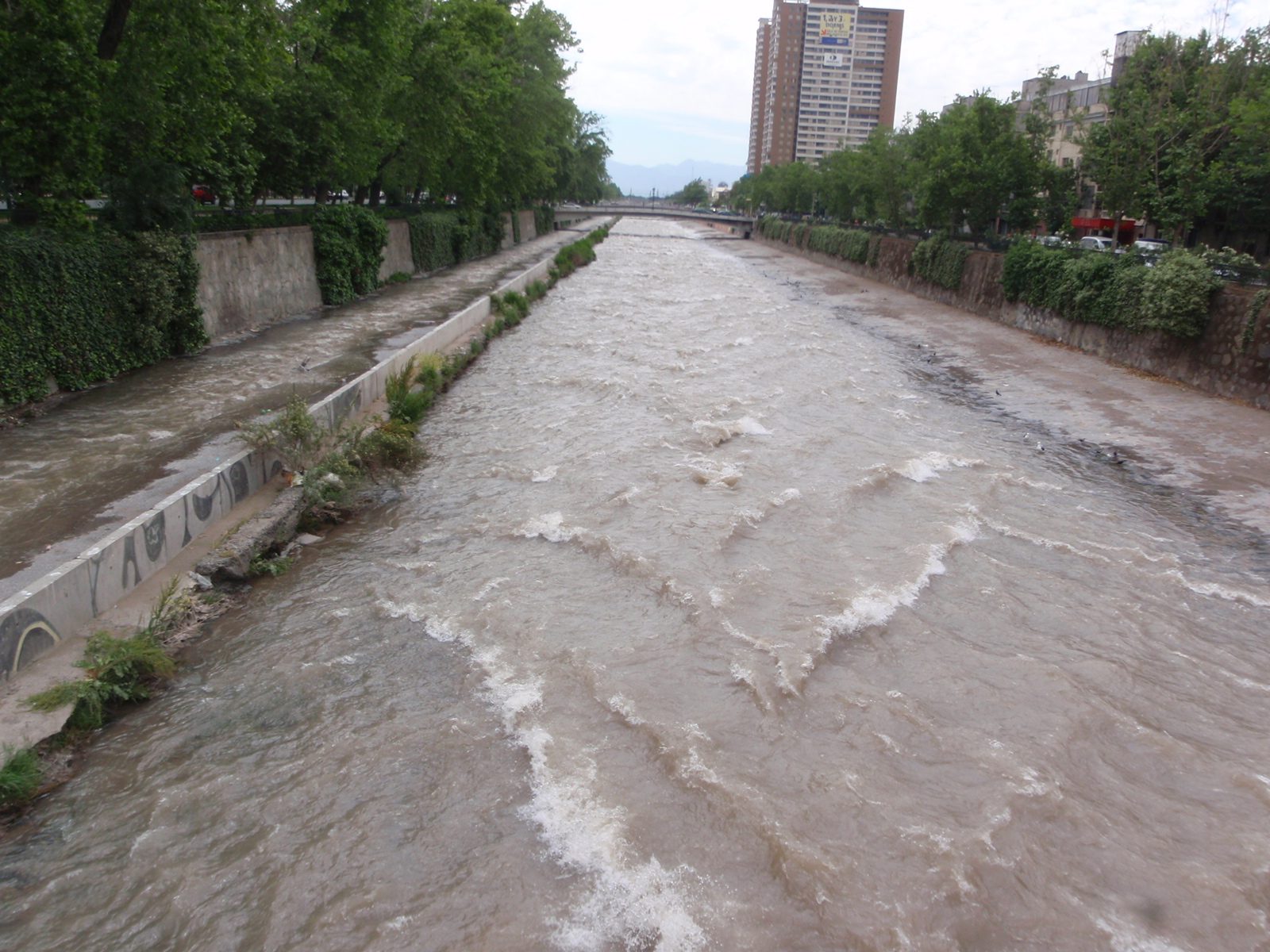 This viaduct was one of the most foul waterways I have ever encountered. Nowhere as bad as...