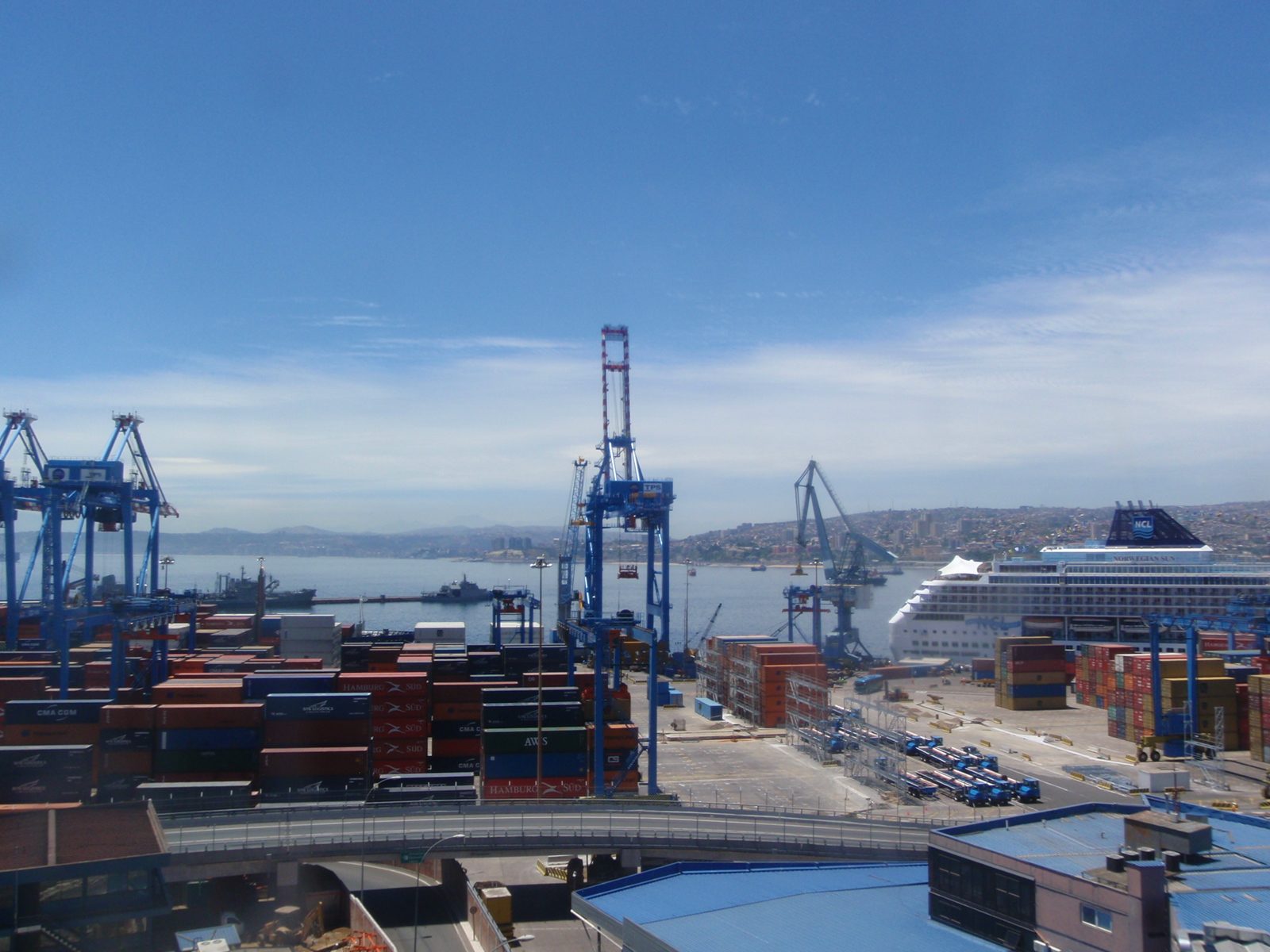 The first order of business was to ride one of Valparaiso's many funiculars to the top of a hill...