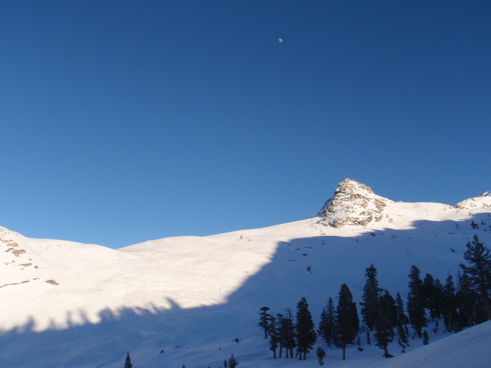 Moon and shadows cast by the ridge we're currently on. Some foreshadowing: Jupiter will be right...