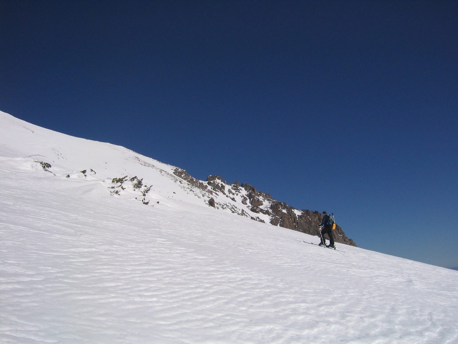 Niels, trekking onward and upwards.