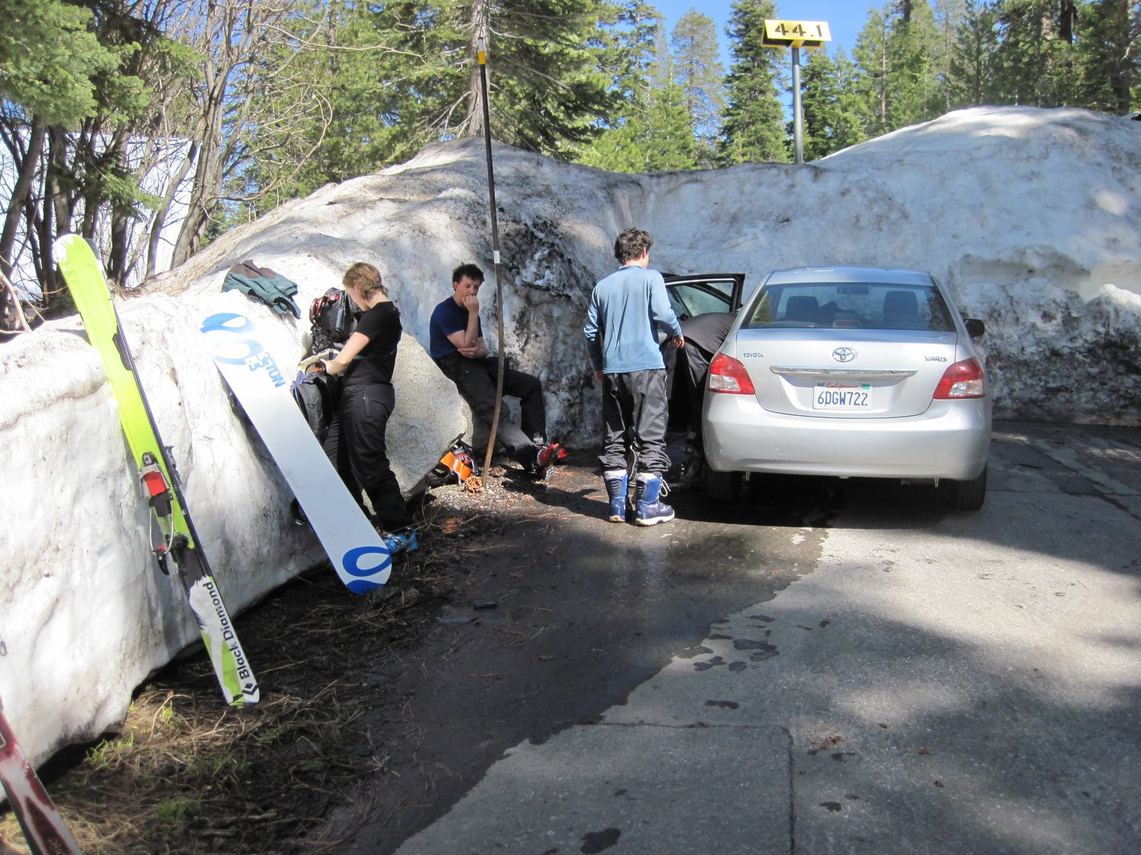 Packing up the cars to head home...