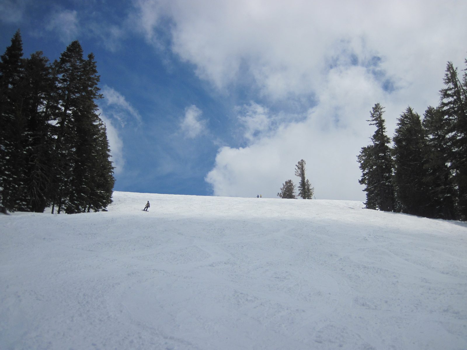 Monica taking the last run of the day on closing day for Squaw Valley USA - May 30th.