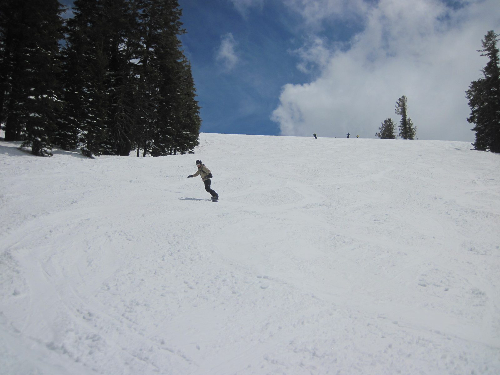Monica on her toe edge.