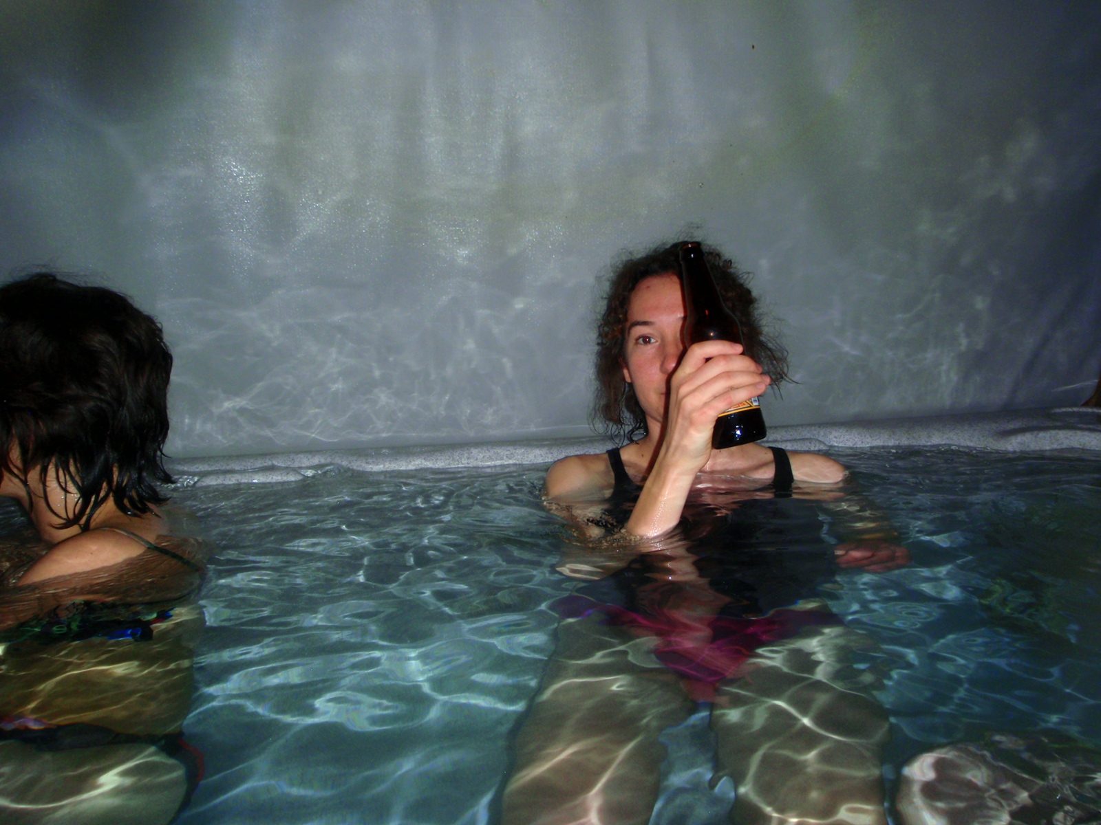 Mel, (and Emily) partying in the hot tub at Casa del Desierto de Hovell.