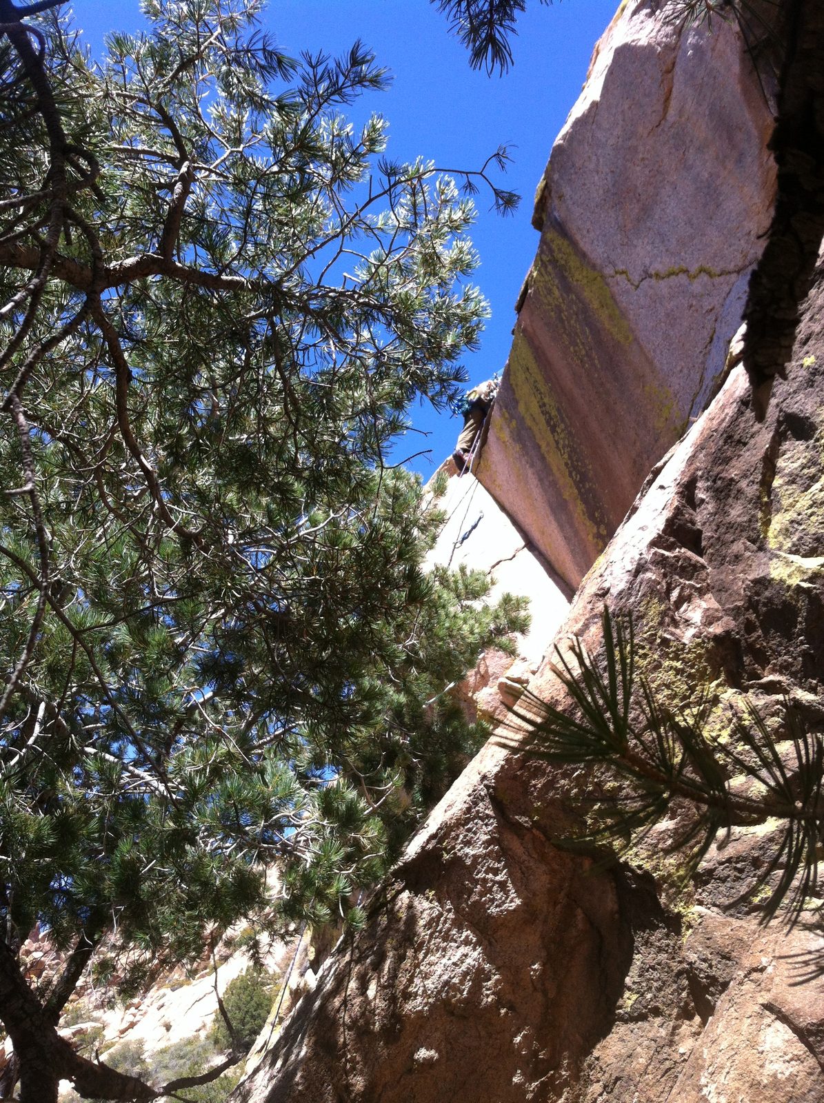 Ian leading the first pitch (look closely) of Absinthe of Mallet (5.9+ in one book, 5.10b in another)